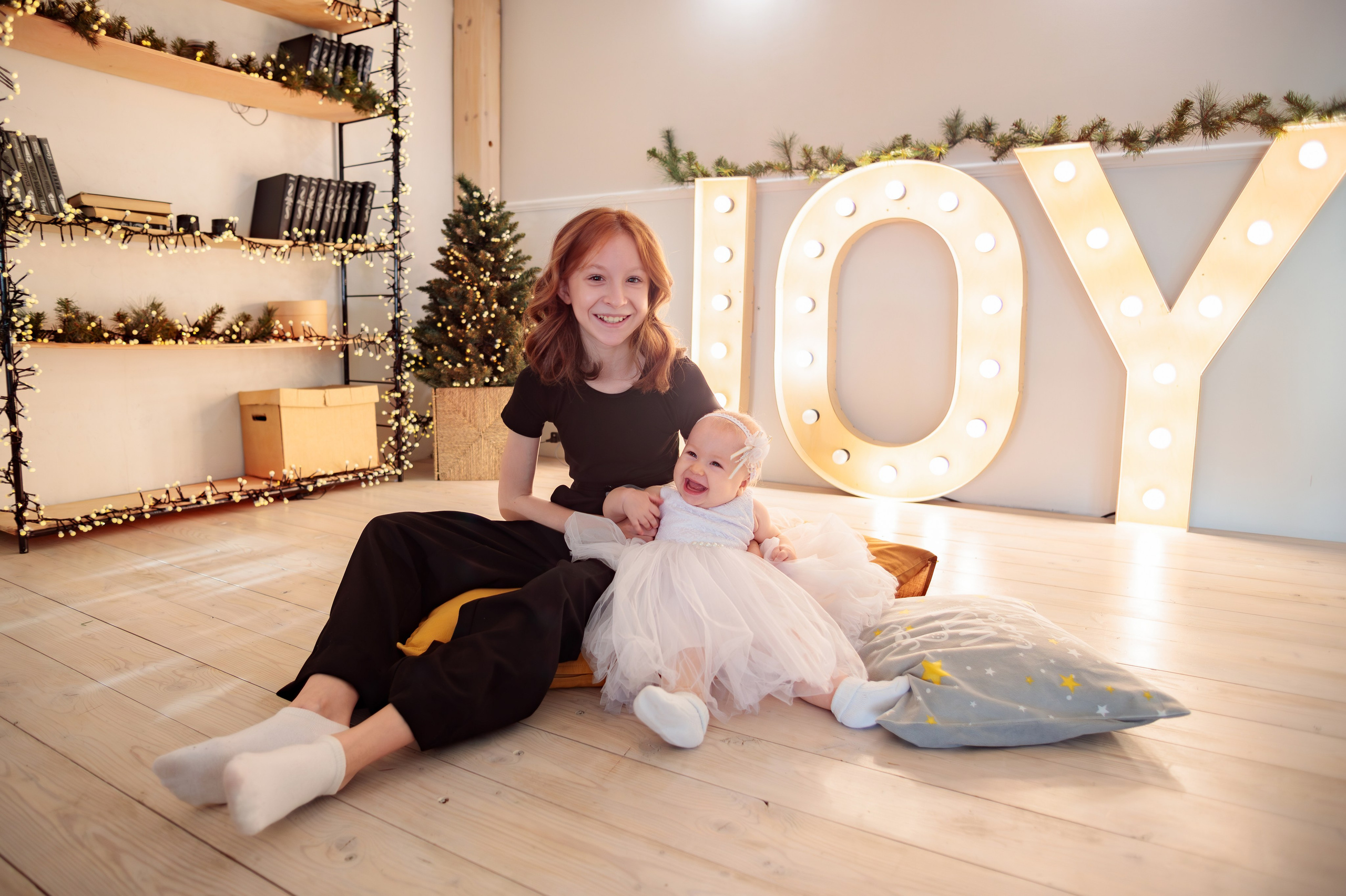 Новогодняя фотосессия (Фотостудия Истории). Семейный Фотограф в Красноярске Крохалев Сергей