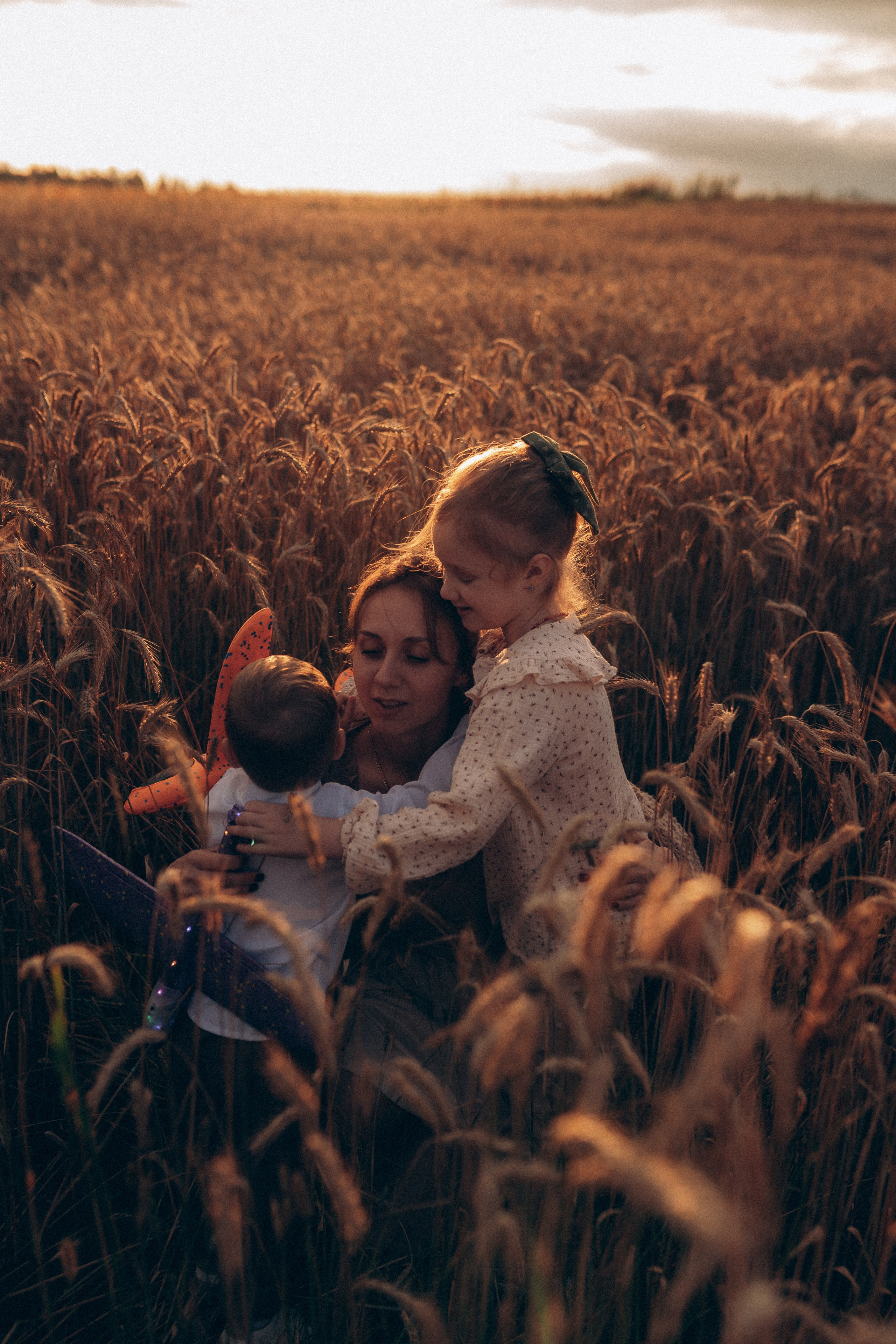 Алёна и семья. Фотограф Торопец Кристина Абрамова Kanwellia photography