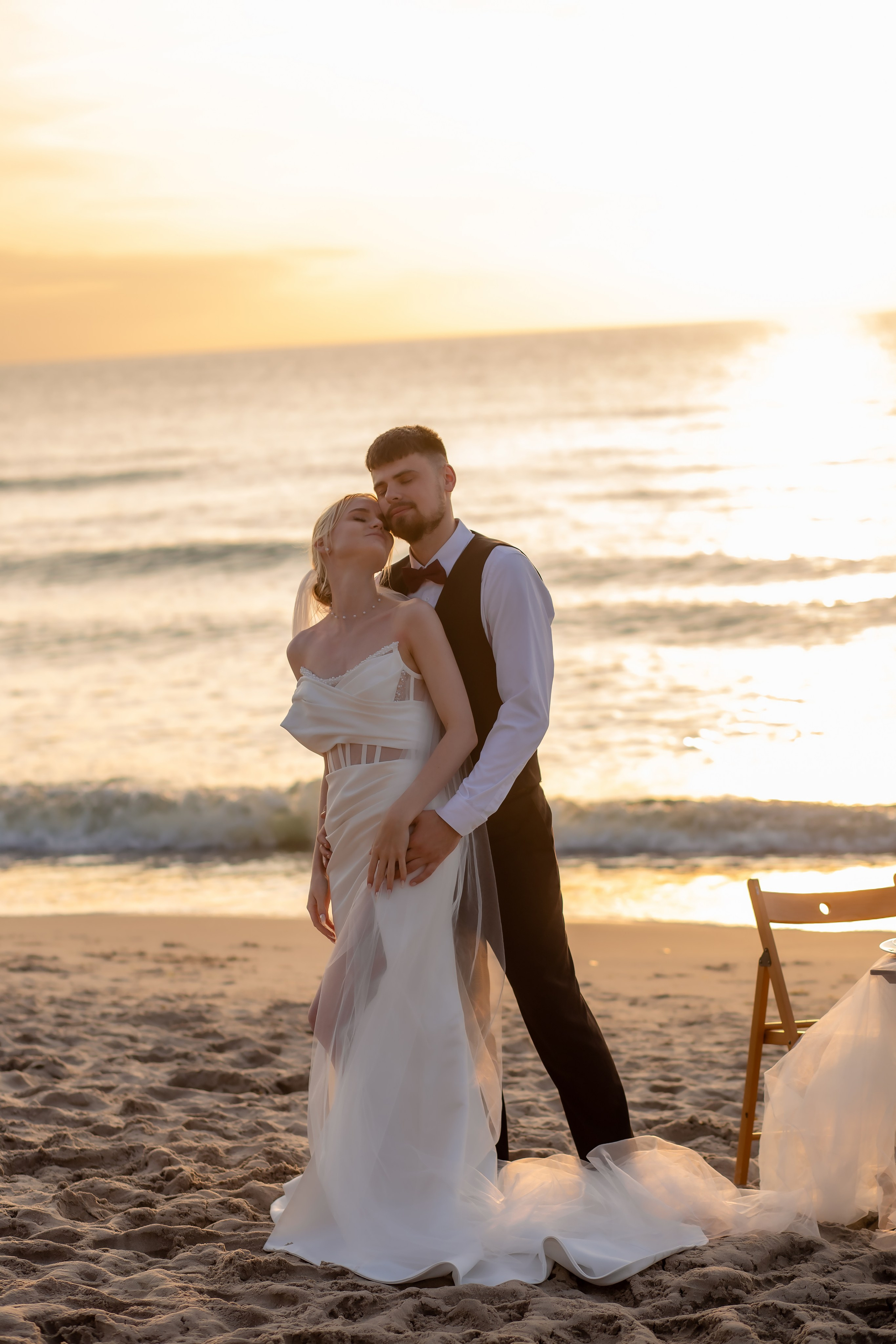 Александра и Влад. На закате. Фотограф в Калининграде Решетникова Алина