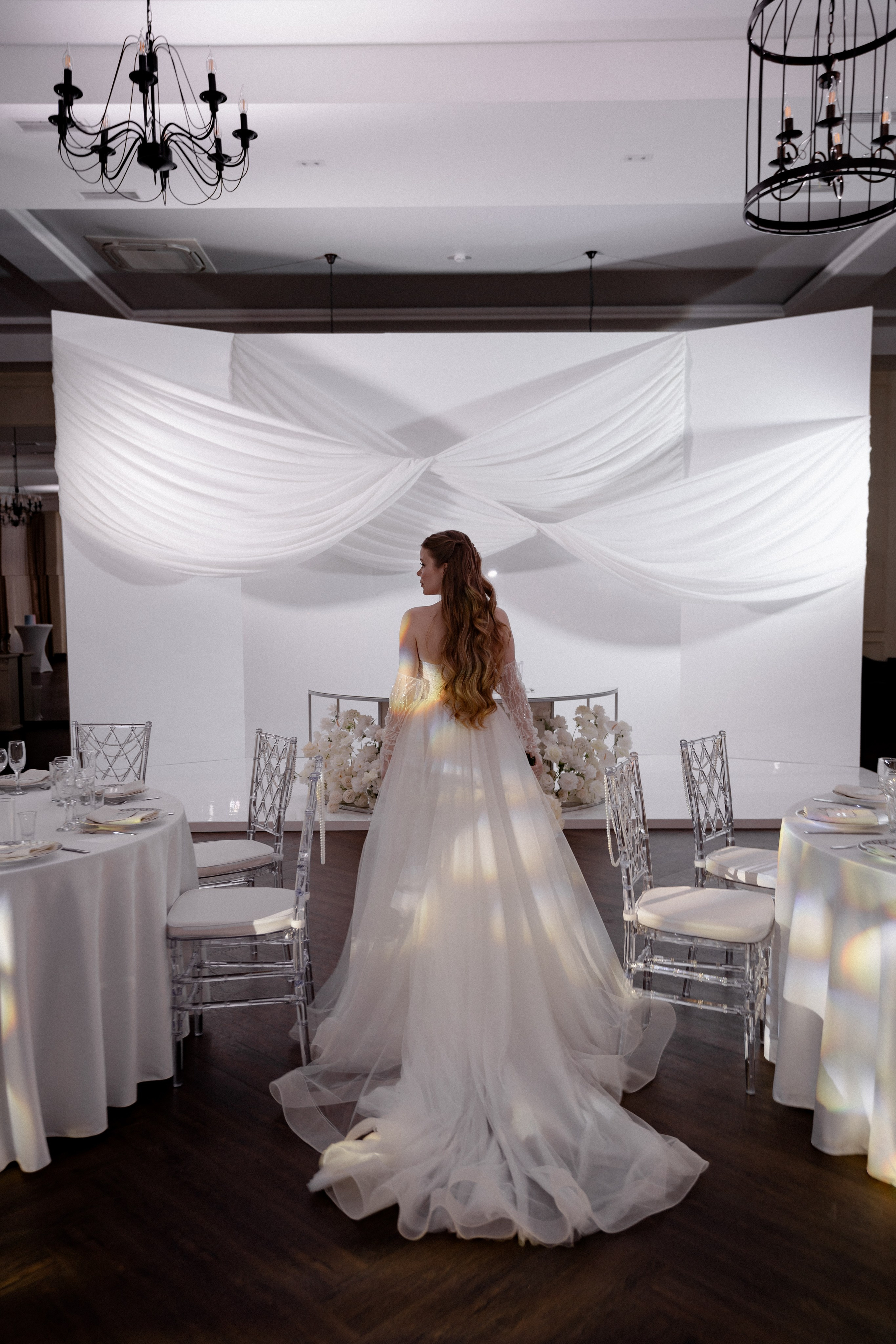 СВАДЕБНАЯ СЬЕМКА СБОРОВ В ОТЕЛЕ И ВЫЕЗД НА ЦЕРЕМОНИЮ (СНЯТО В СИБИРЕ В НИЖНЕВАРТОВСКЕ). Профессиональный фотограф, Санкт-Петербург — Виктория Богомолова