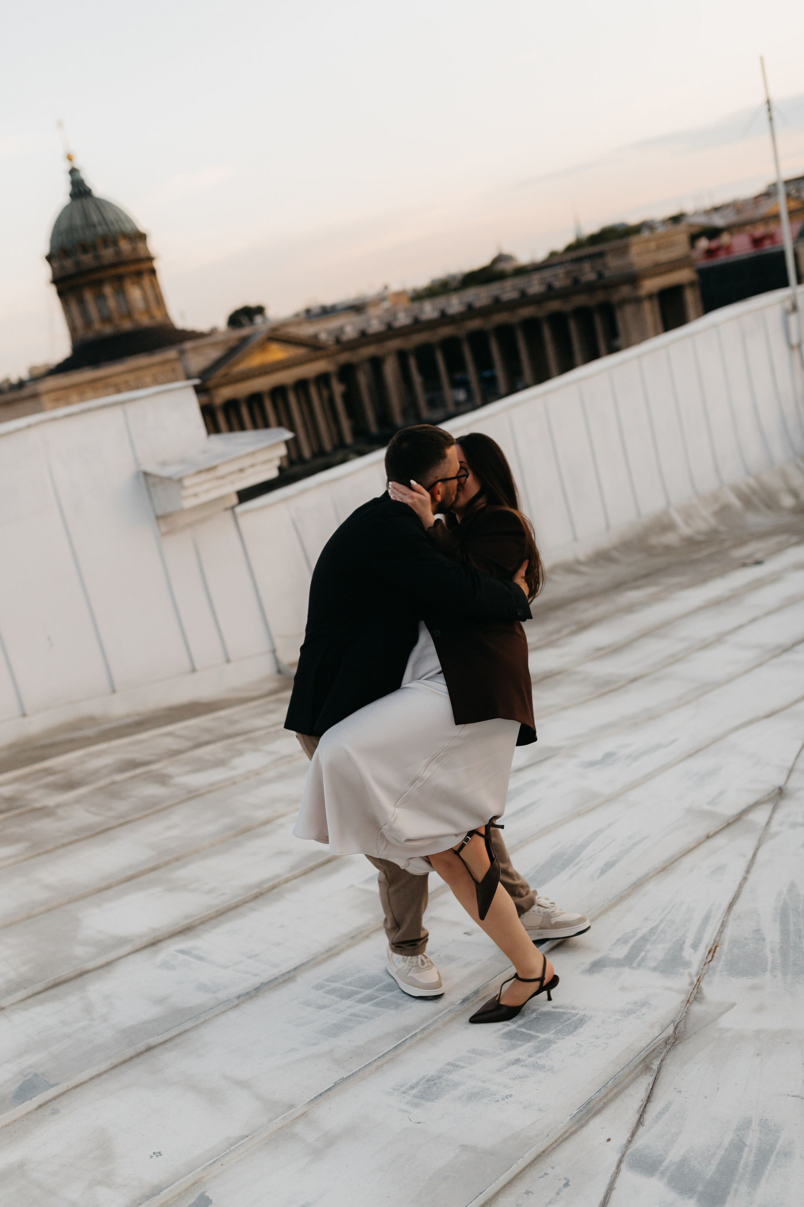 LoveStory на крышах Питера. Фотограф Санкт-Петербург Князева Елизавета