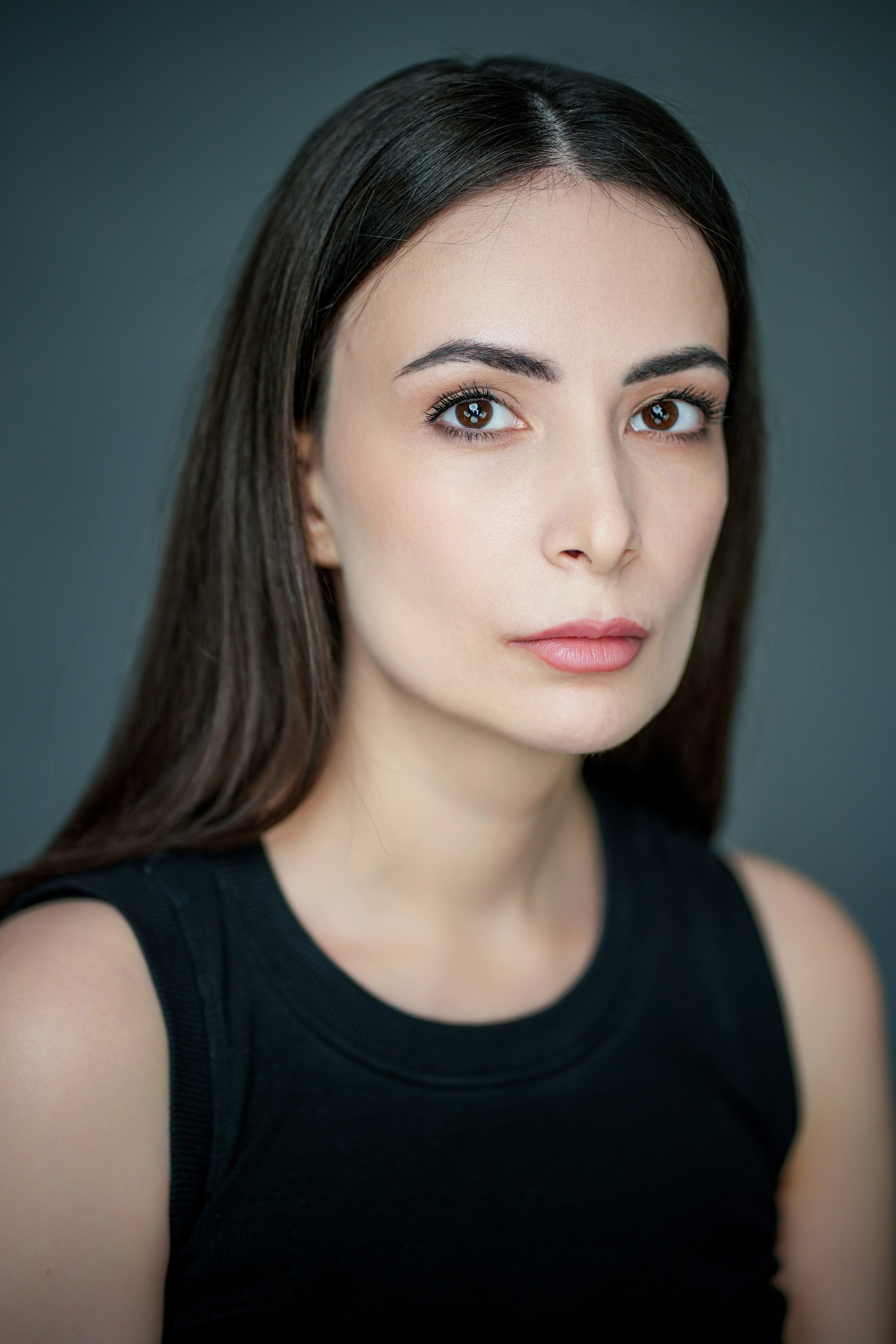 Актриса Полина Тотоева. Портретная съемка в Москве, студийный фотограф Игорь Фомин