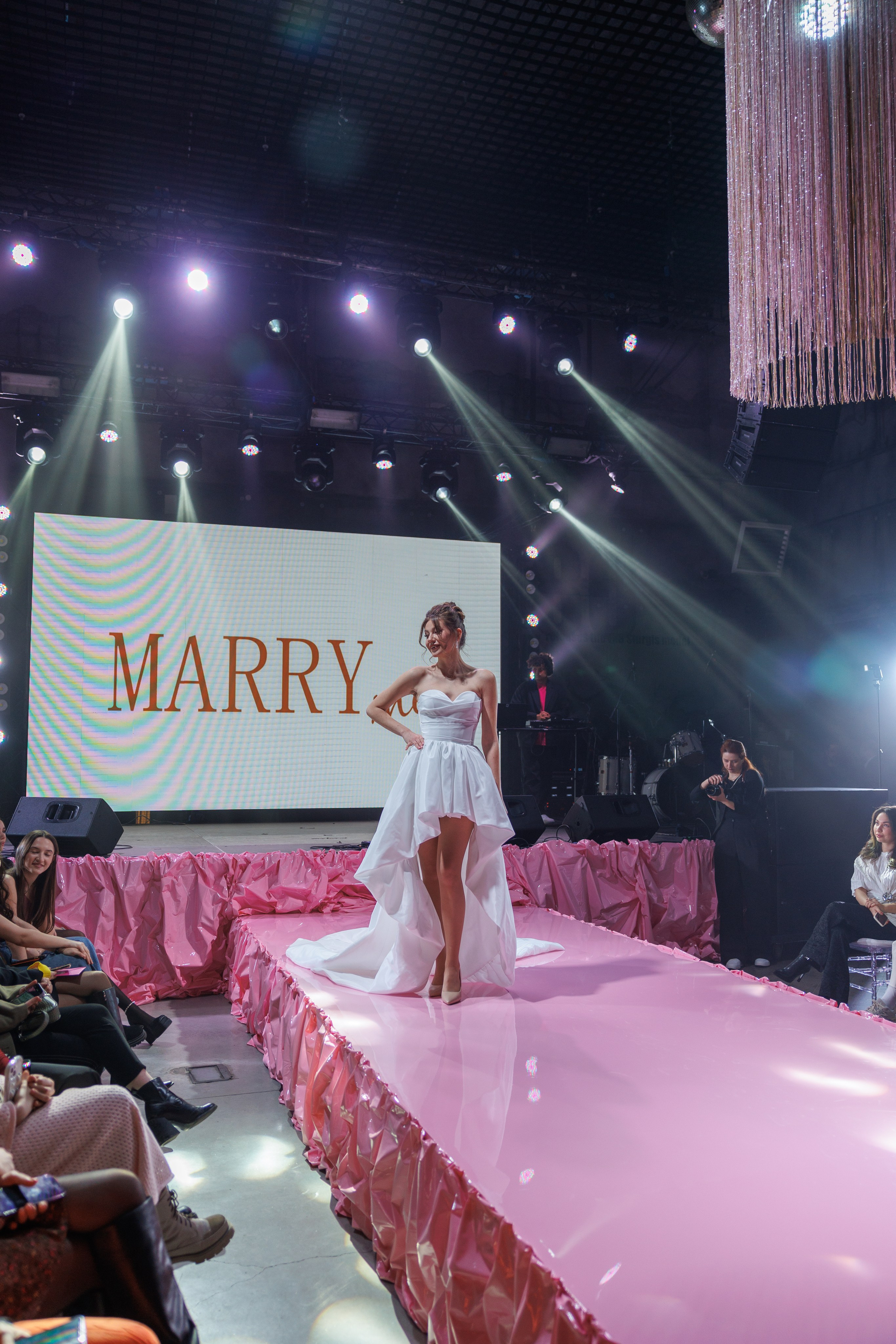 Показ Gabiano & Marry me. Свадебный и семейный фотограф Казань