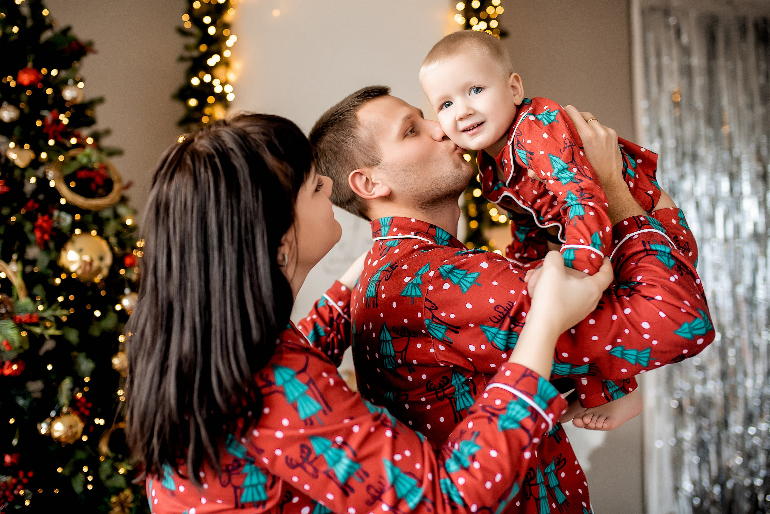 Портфолио фотографа: Новогодние фотосессии — Идеи, примеры и вдохновение для ваших праздничных кадров