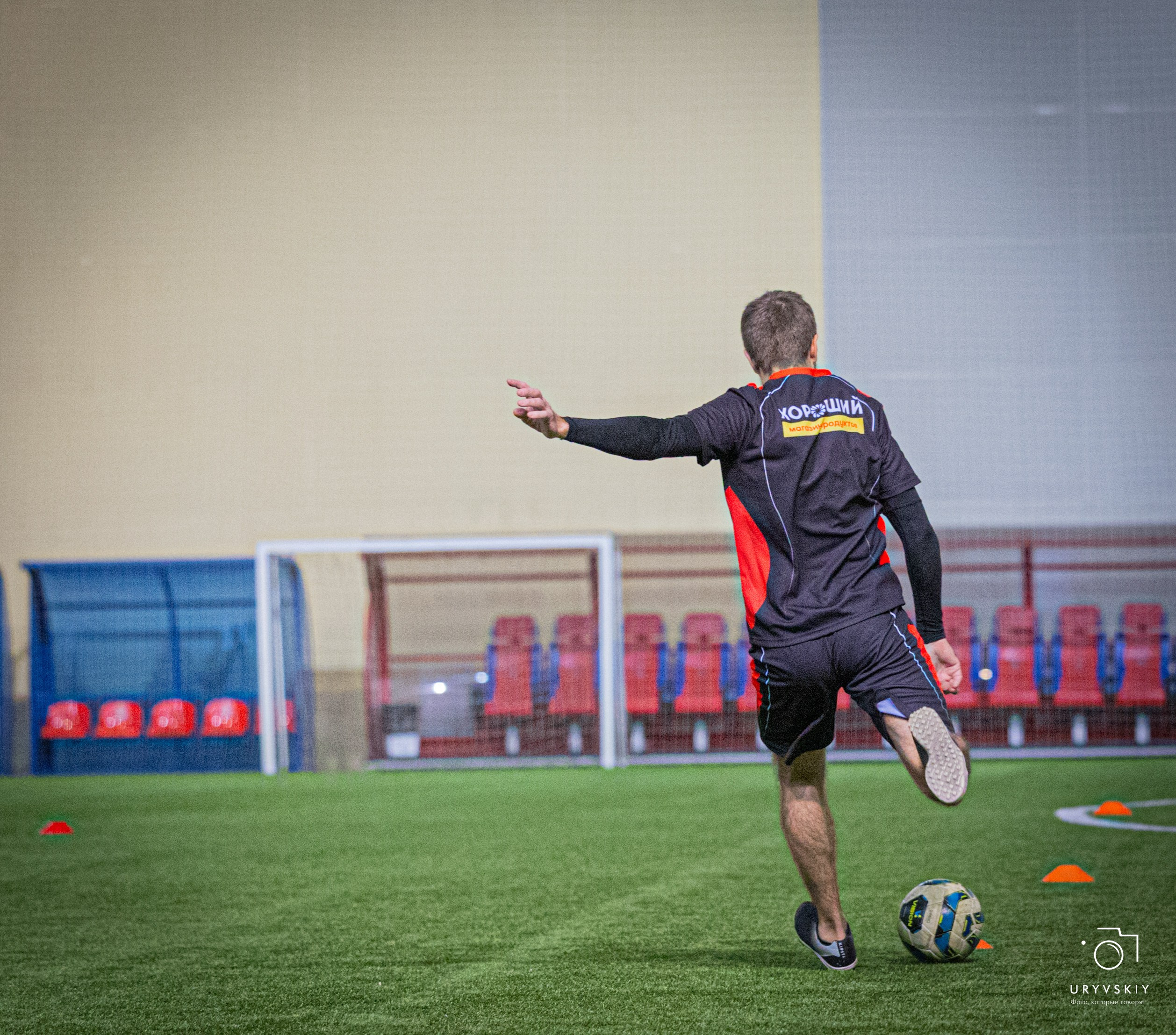 Командор футбол 29.11.2025. Игорь Урывский. Фотограф Красноярск