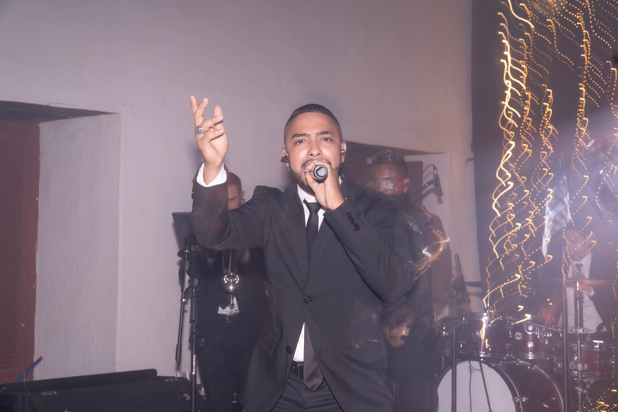 Catalina and Romain. Wedding Photographer in Barcelona and Medellin