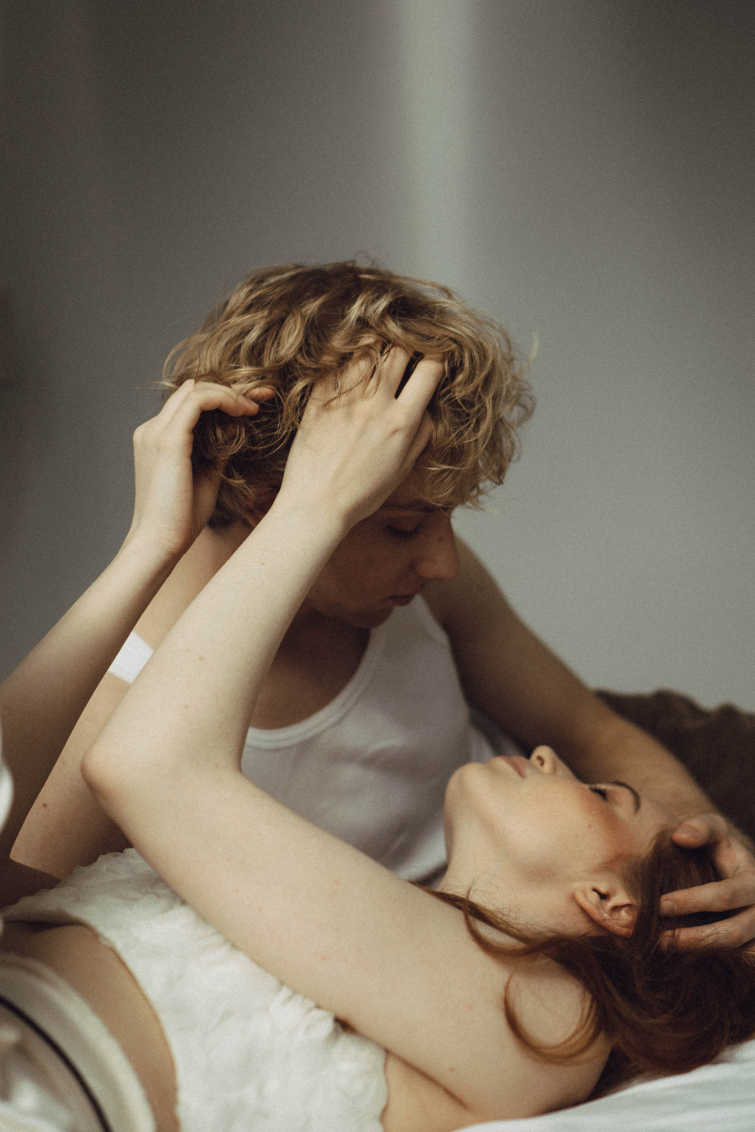 СВАДЕБНАЯ СЬЕМКА В ОТЕЛЕ. СБОРЫ ЖЕНИХА И НЕВЕСТЫ И ТАКЖЕ ТОР И ПОДГОТОВКА К ПРОГУЛКЕ. Профессиональный фотограф, Санкт-Петербург — Виктория Богомолова