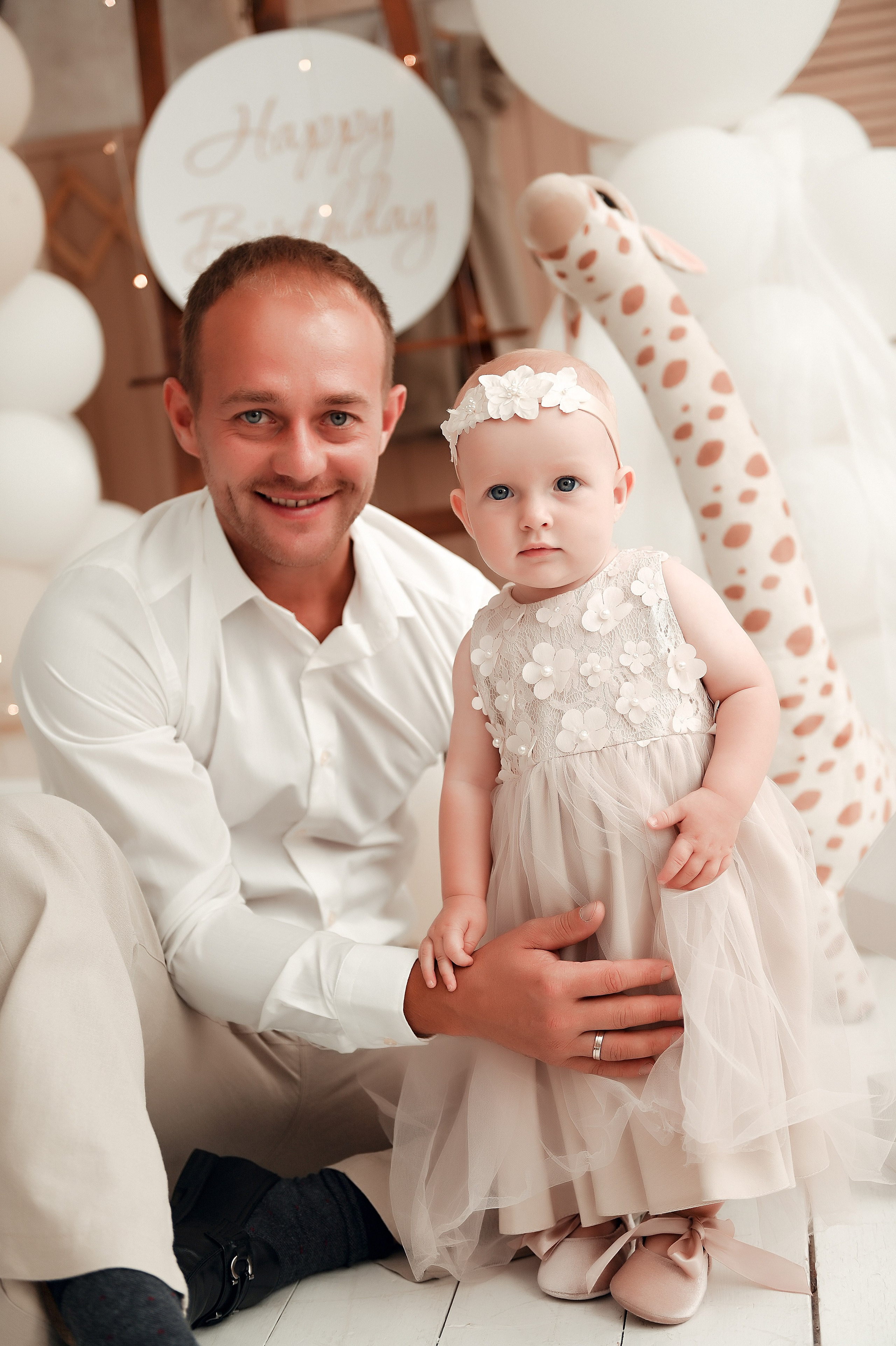 Семейная на 1 годик. Свадебный, семейный, детский, контент фотограф в Омске Максим Ильин