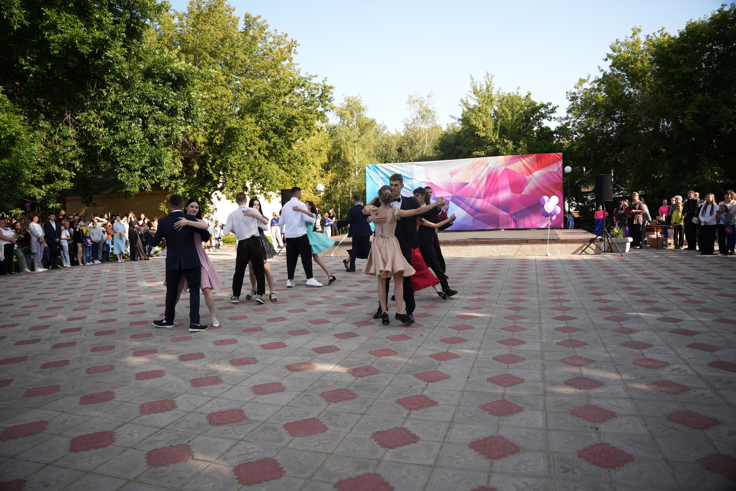 Выпускной в парке. Ольга Плаксина фотограф в Саратове