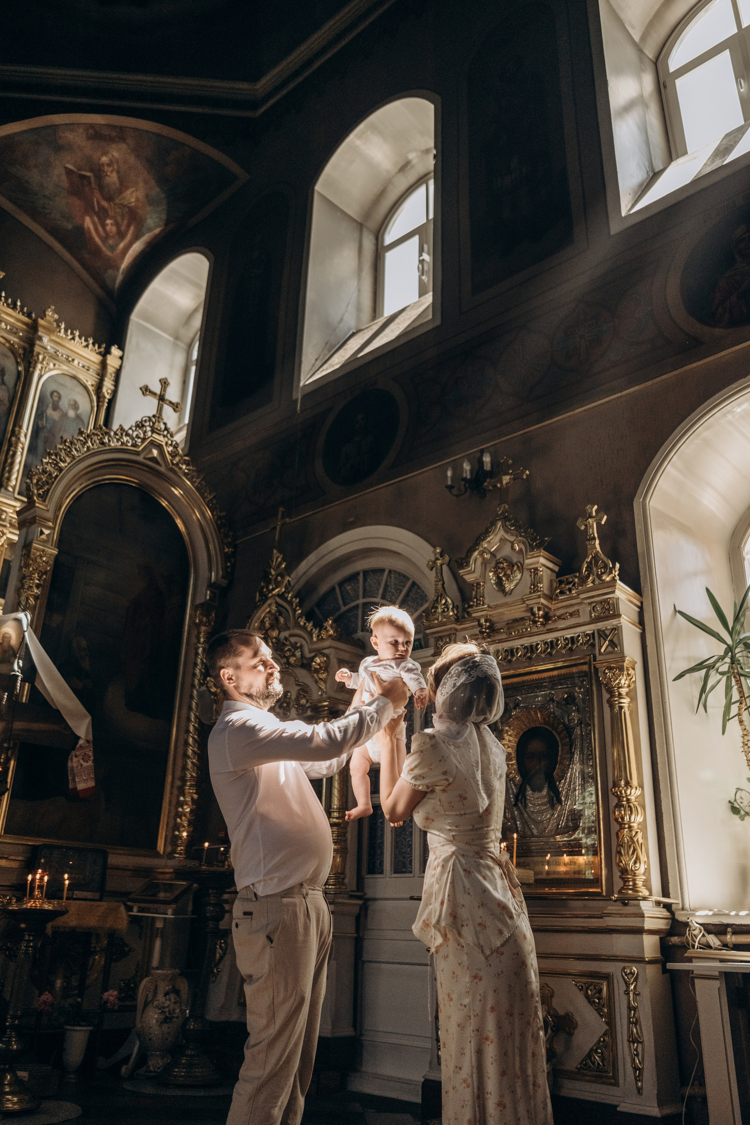 Крещение в Храме Нерукотворного образа Христа Спасителя. Фотограф Светлана Мерзлякова
