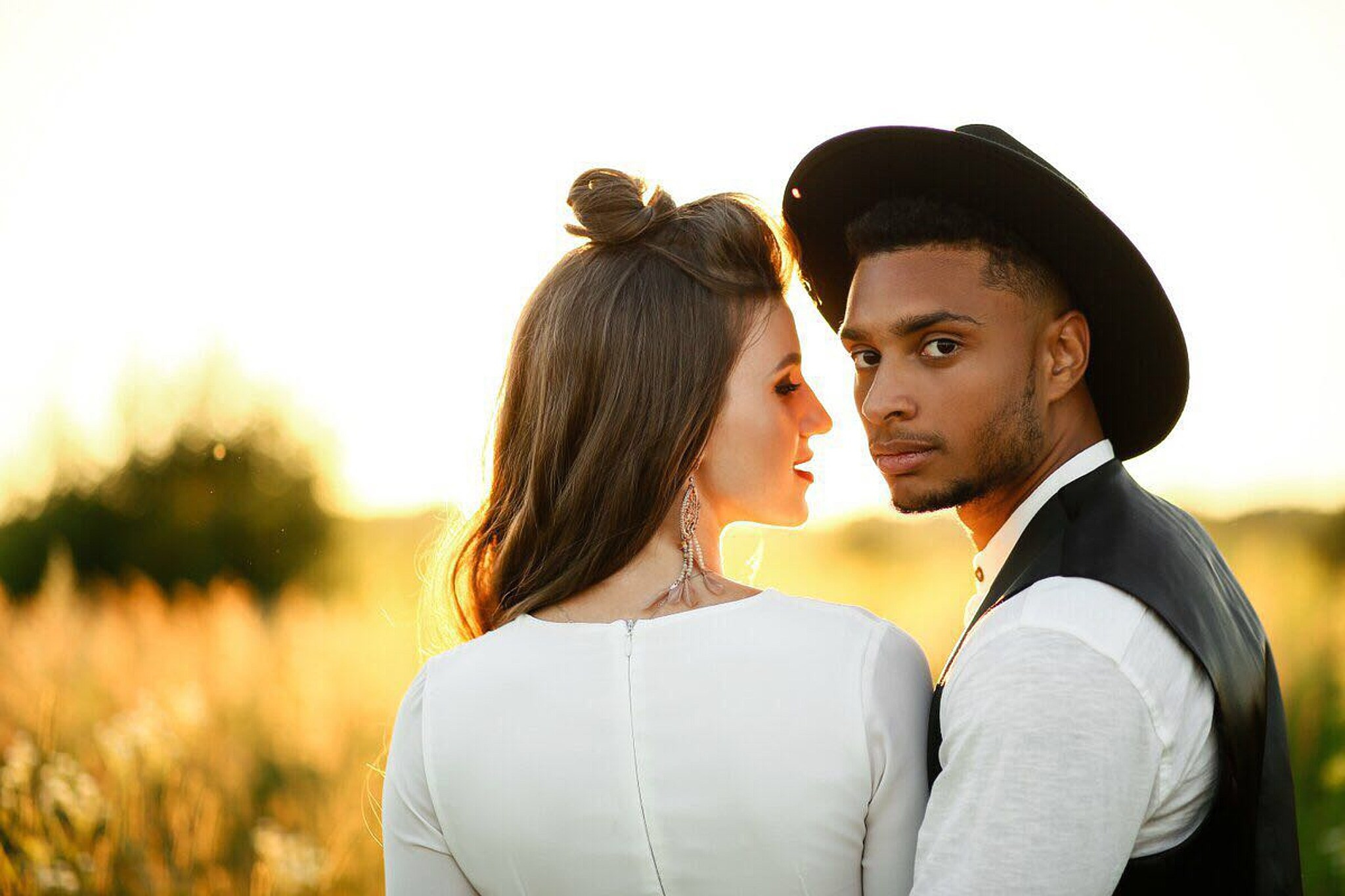 Марк модель мулат Москва. Продакшен г. Москва съемка мужской одежды, мужские модели, фото и видео, организация под ключ