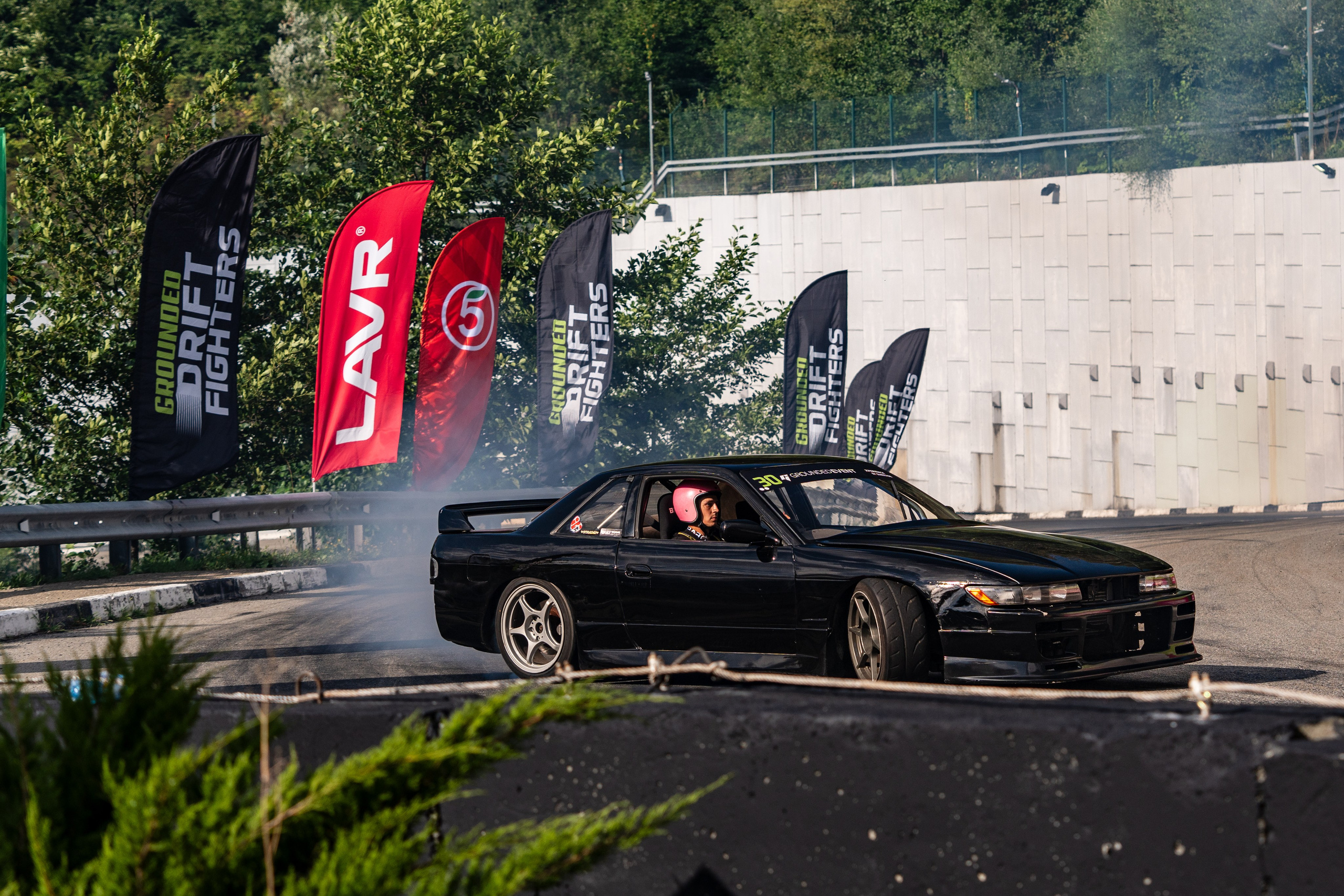 Автомобильные дрифт-гонки в рамках фестиваля Grounded 2024. Репортажный фотограф в Красной Поляне и Сочи Павлюченко Екатерина