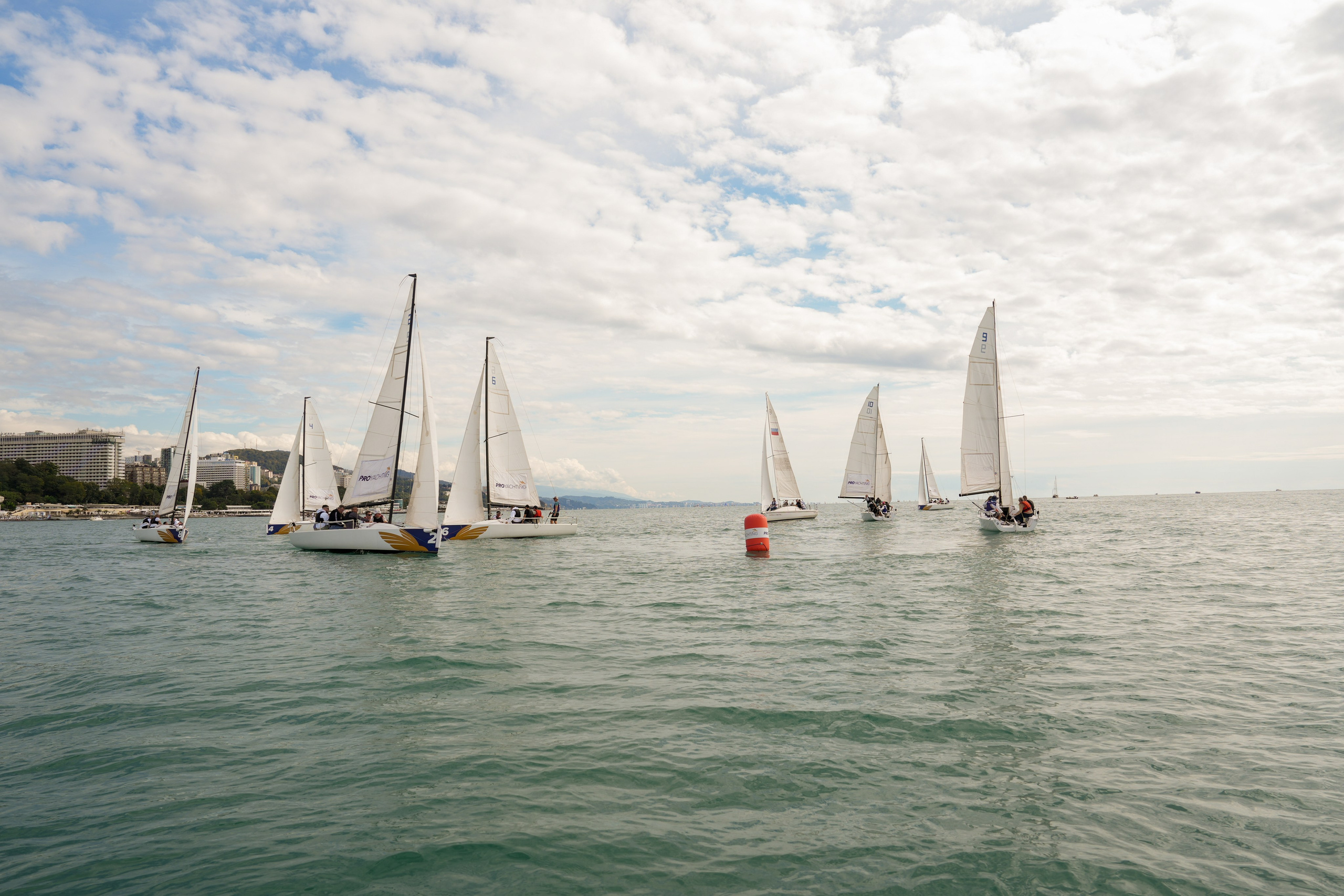 Яхтенная регата для компании Агрегатка. Репортажный фотограф в Красной Поляне и Сочи Павлюченко Екатерина