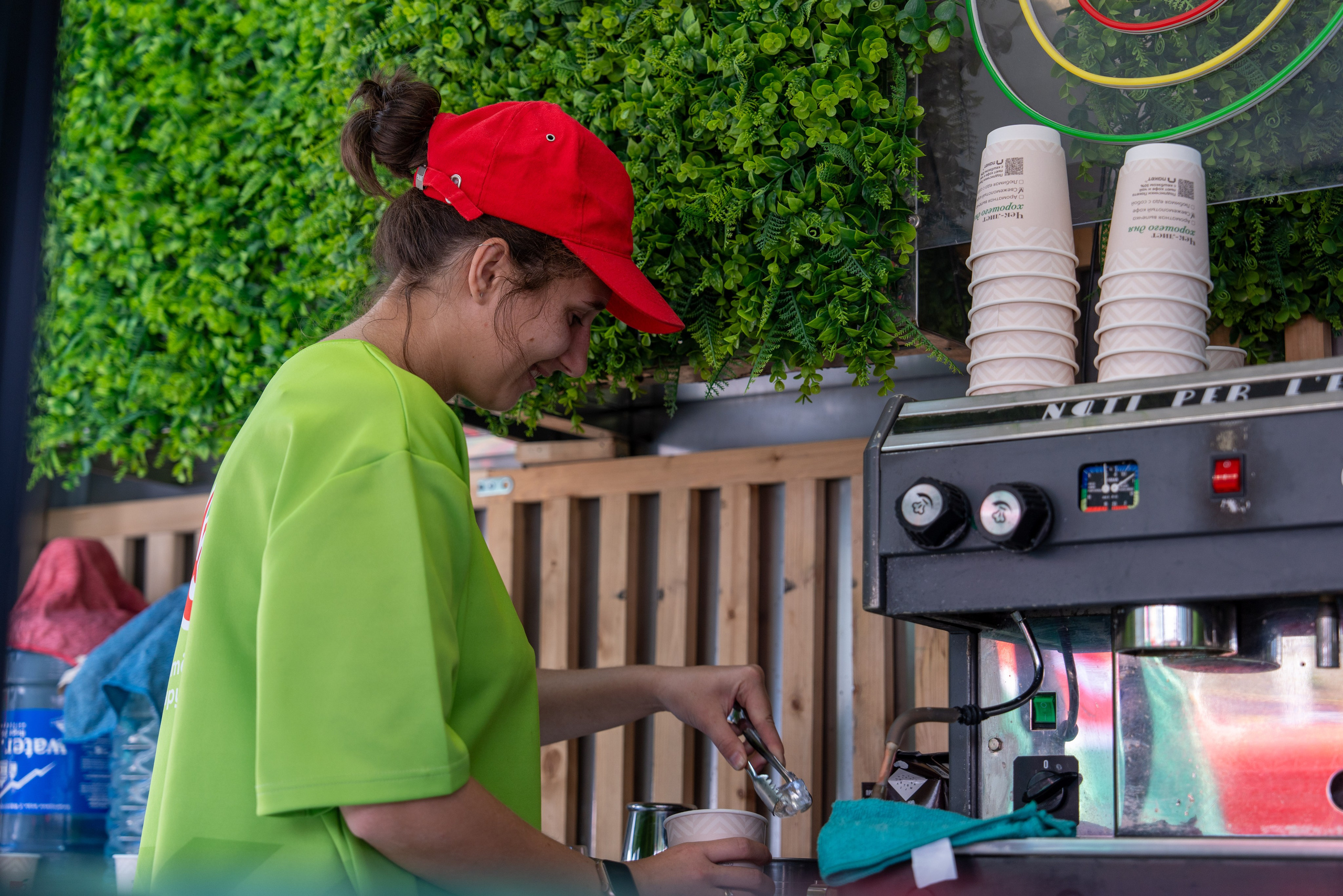 Фотоотчет партнеской интеграции для сети «Пятерочка» на фестивале «Grounded». Репортажный фотограф в Красной Поляне и Сочи Павлюченко Екатерина