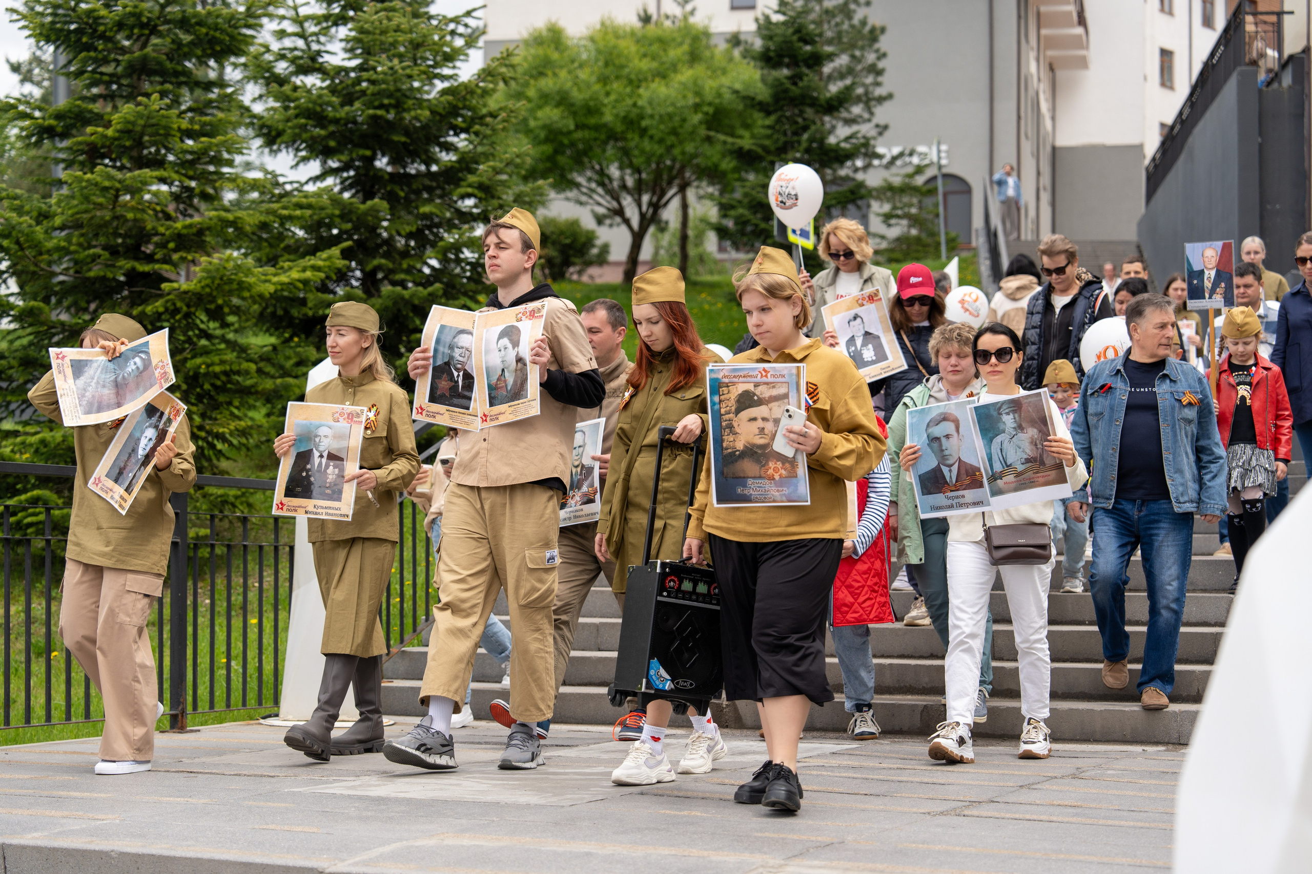 Шествие бессмертного полка 9 мая 2024 Rosa Springs. Репортажный фотограф в Красной Поляне и Сочи Павлюченко Екатерина