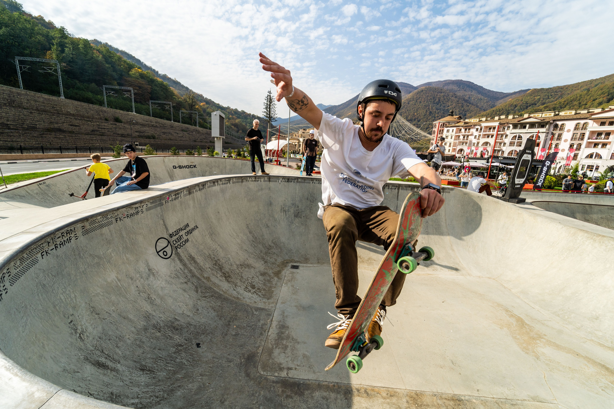 Чемпионат России по скейтбордингу на курорте Красная Поляна 2022. Репортажный фотограф в Красной Поляне и Сочи Павлюченко Екатерина
