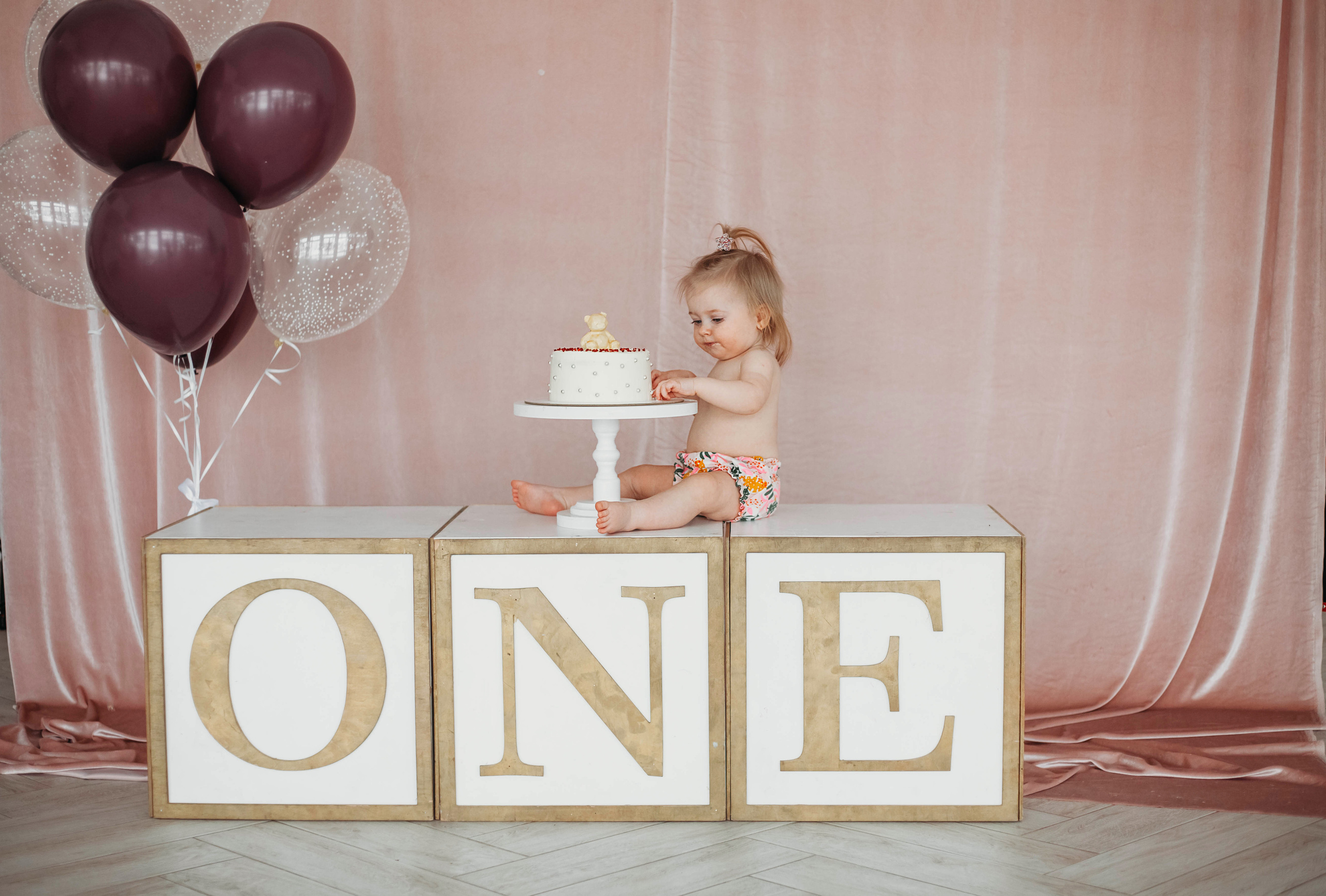 Первый день рождения Арьи. Семейный и детский фотограф Минск, Беларусь