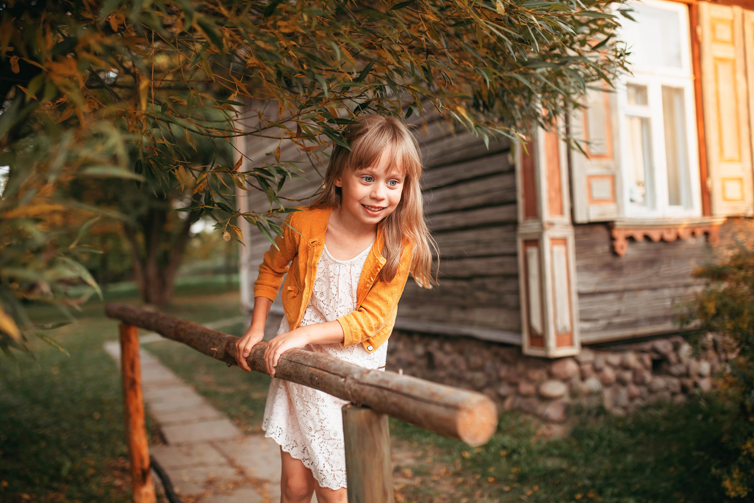 Прогулка по музею архитектуры и быта. Семейный и детский фотограф Минск, Беларусь
