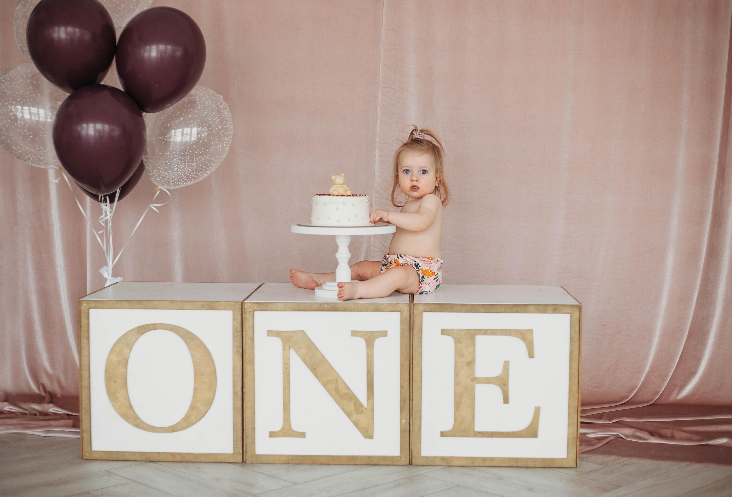 Первый день рождения Арьи. Семейный и детский фотограф Минск, Беларусь