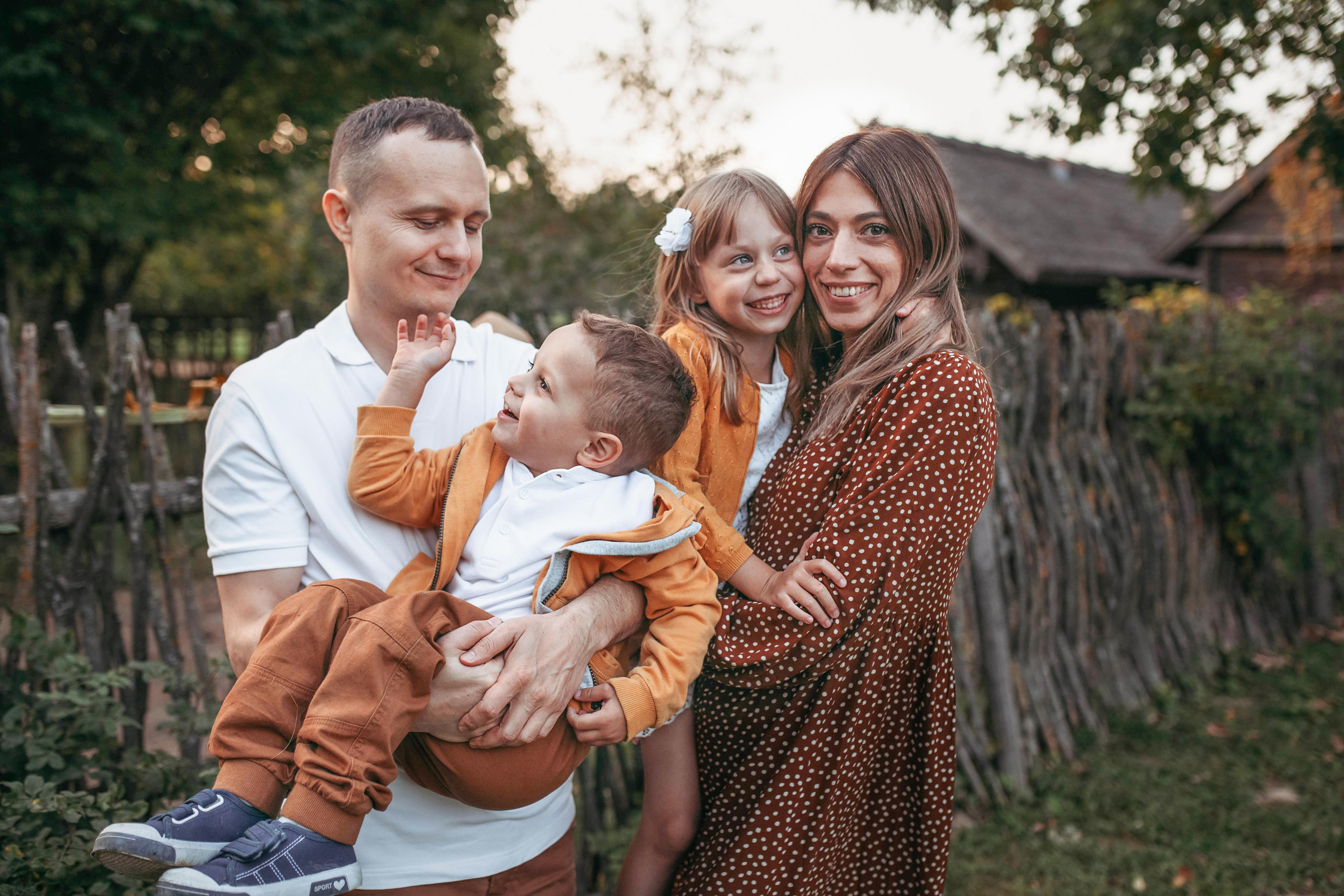 Прогулка по музею архитектуры и быта. Семейный и детский фотограф Минск, Беларусь