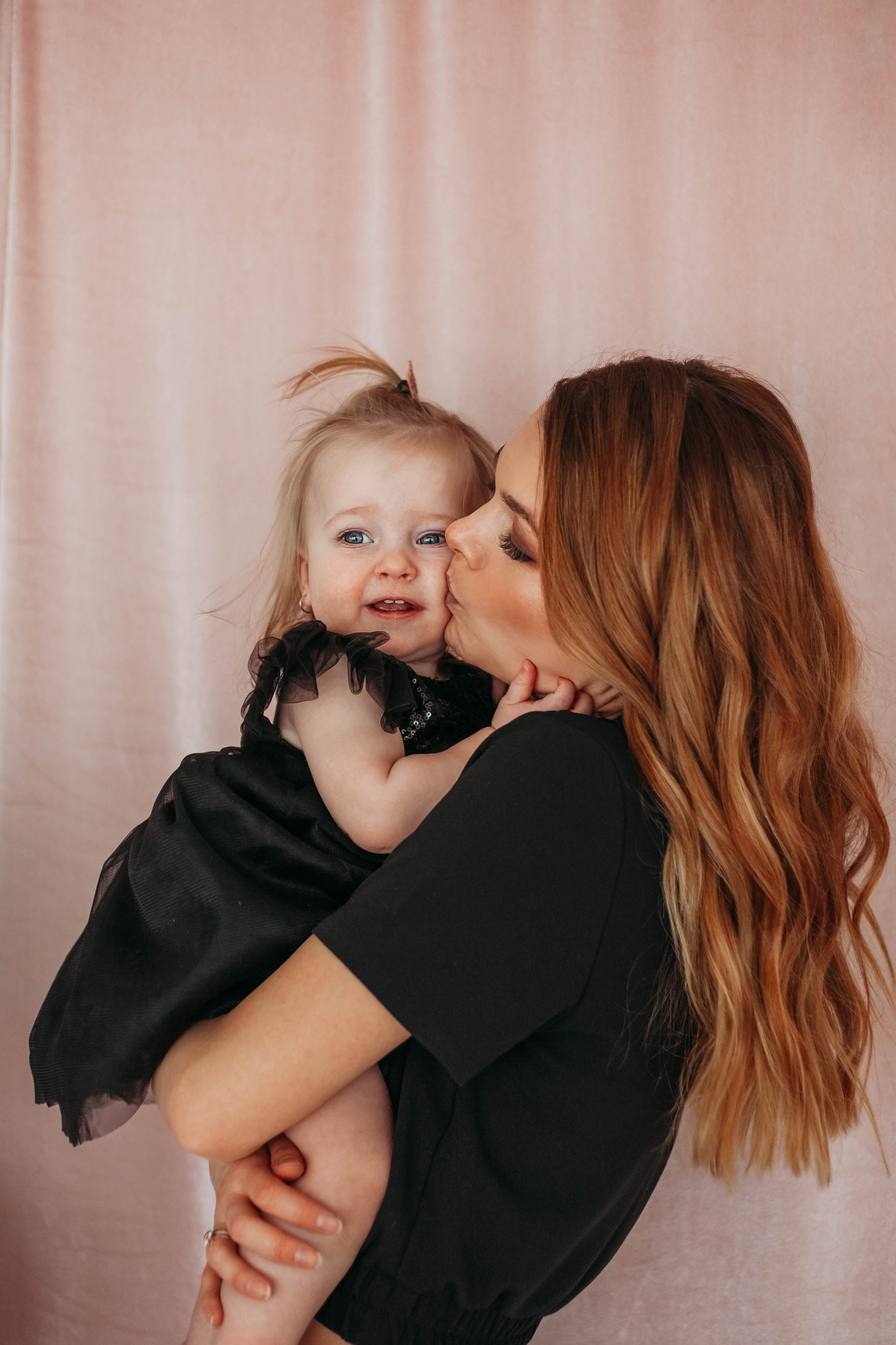 Первый день рождения Арьи. Семейный и детский фотограф Минск, Беларусь