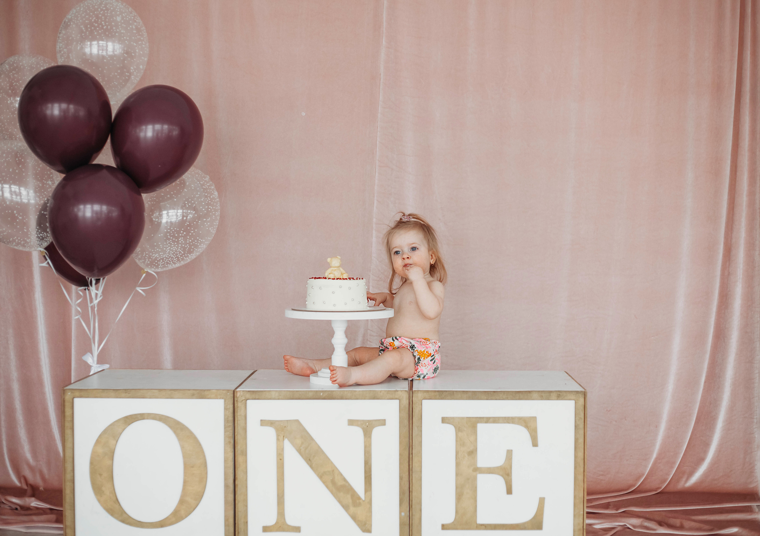 Первый день рождения Арьи. Семейный и детский фотограф Минск, Беларусь