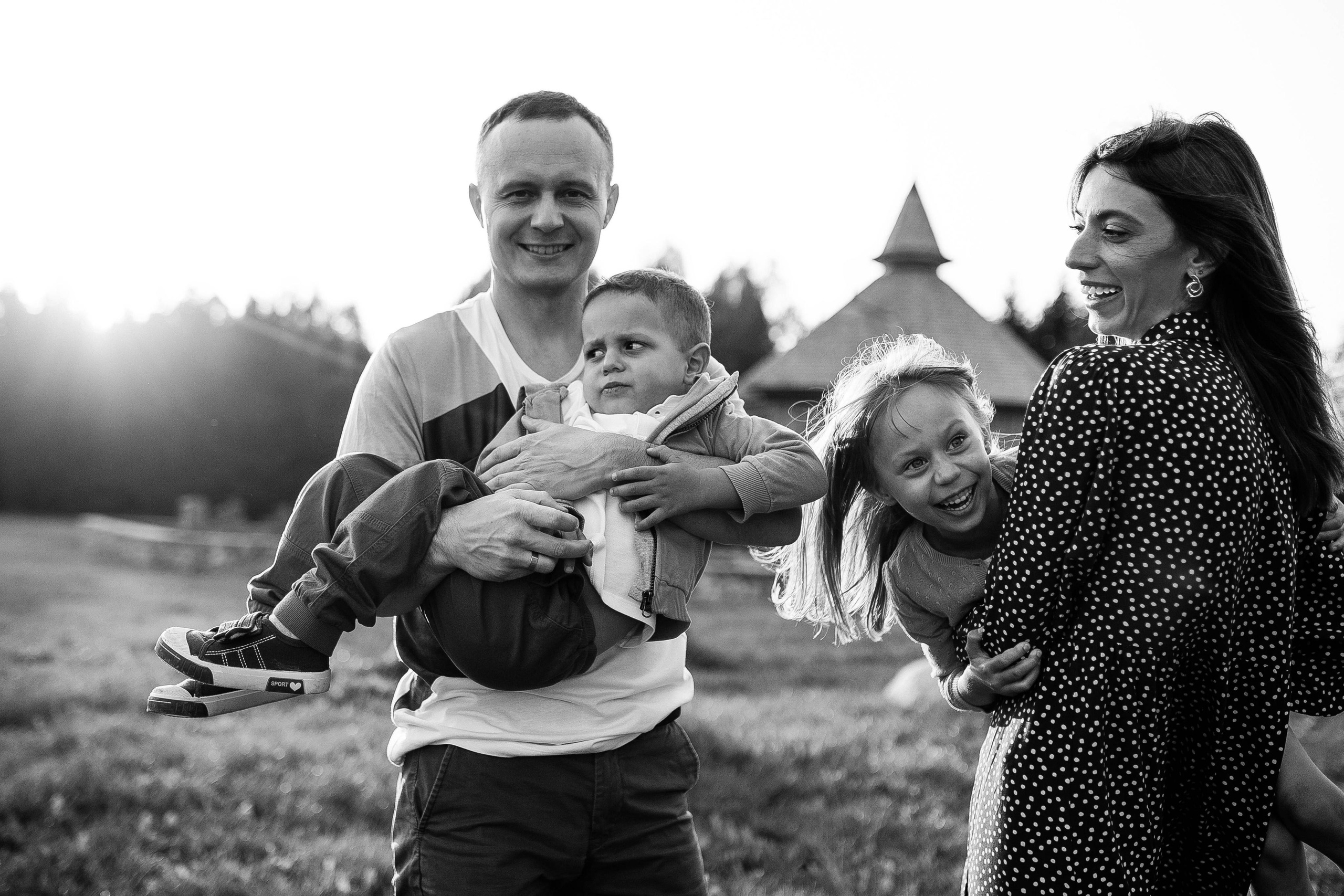 Прогулка по музею архитектуры и быта. Семейный и детский фотограф Минск, Беларусь