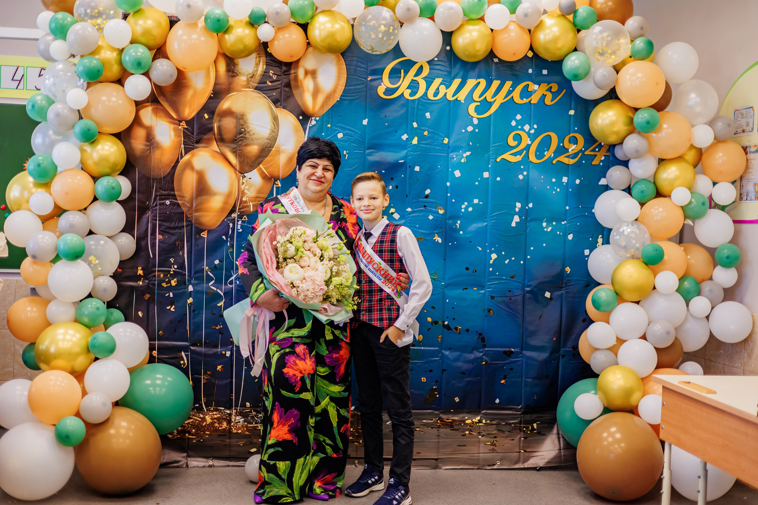 Выпуск 4а 25школа'24 год. Свадебный и семейный фотограф в Армавире