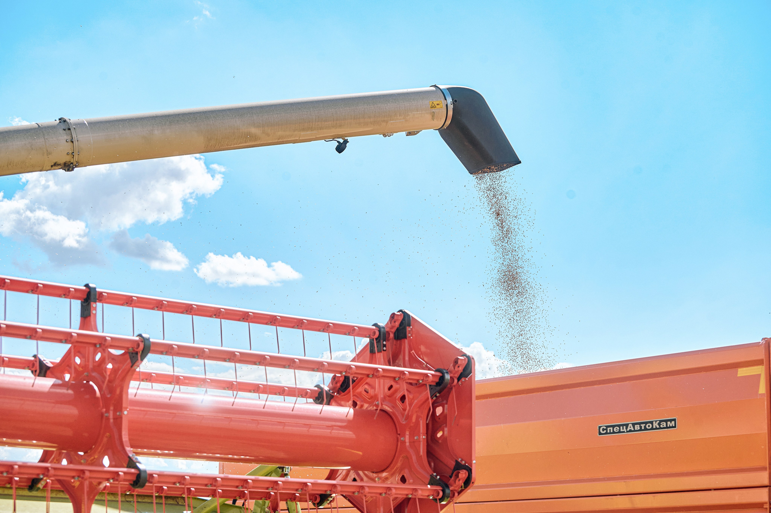 Портфолио репортажной фотосъёмки: сельхозтехника "Галактика". Фотограф Яковлев Роман — Красноярск