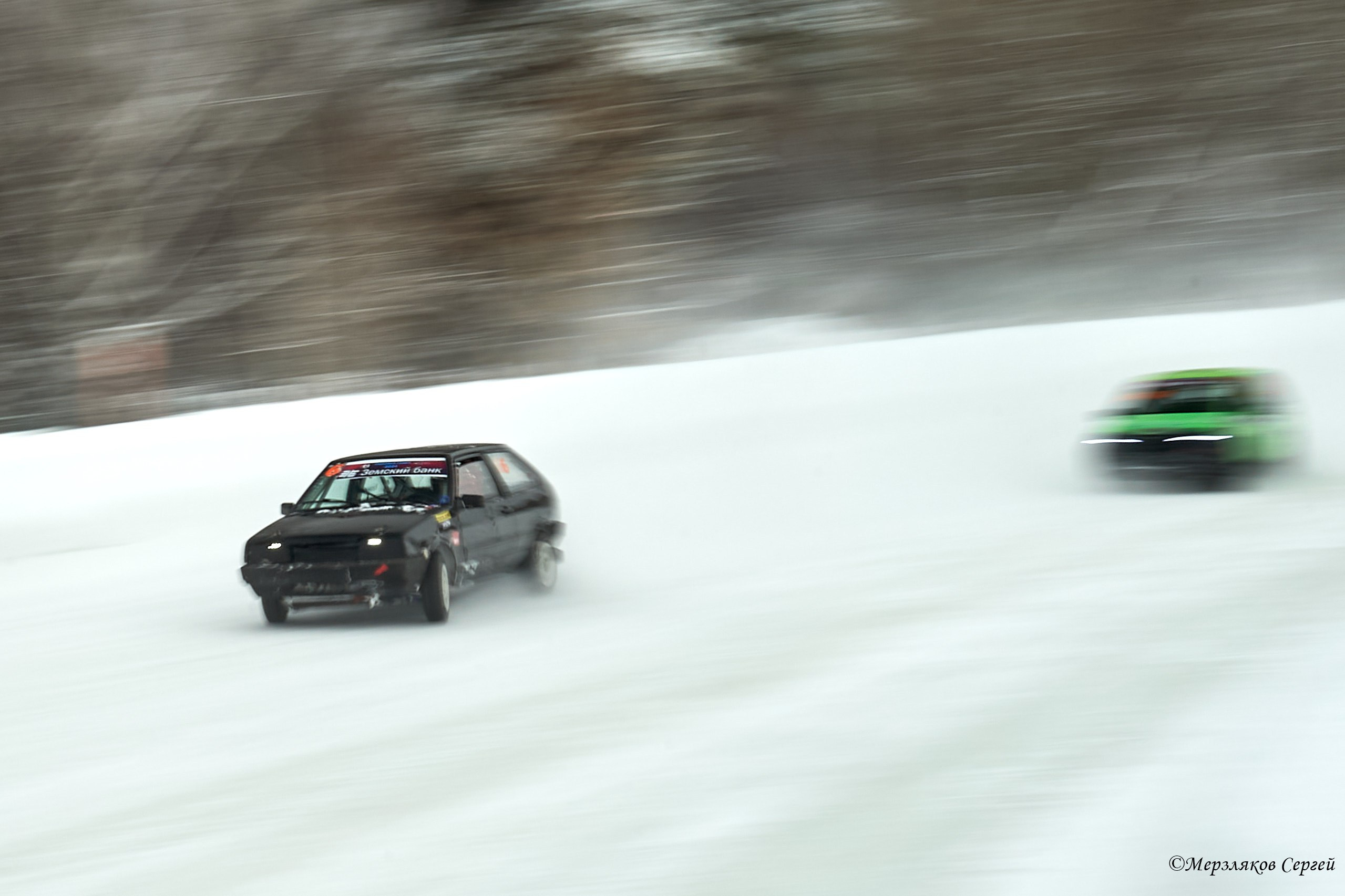 Трековые автогонки на льду Чемпионат России. Спортивный репортажный фотограф в Ижевске Сергей Мерзляков