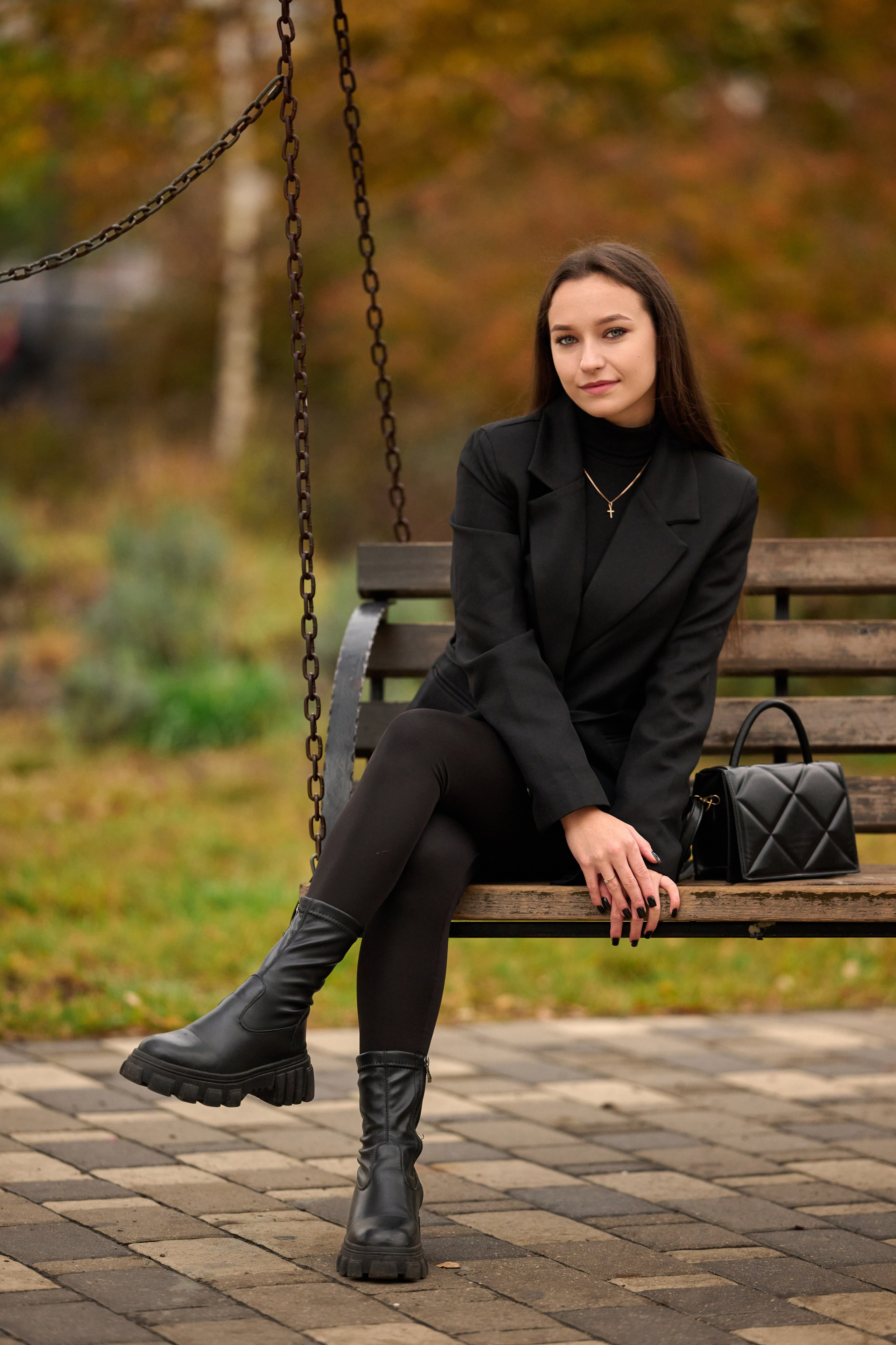 Фотосессия в золотой осени Старого Оскола. Профессиональный фотограф Старый Оскол, Губкин — свадьба, венчание, крещение, юбилей и день рождения