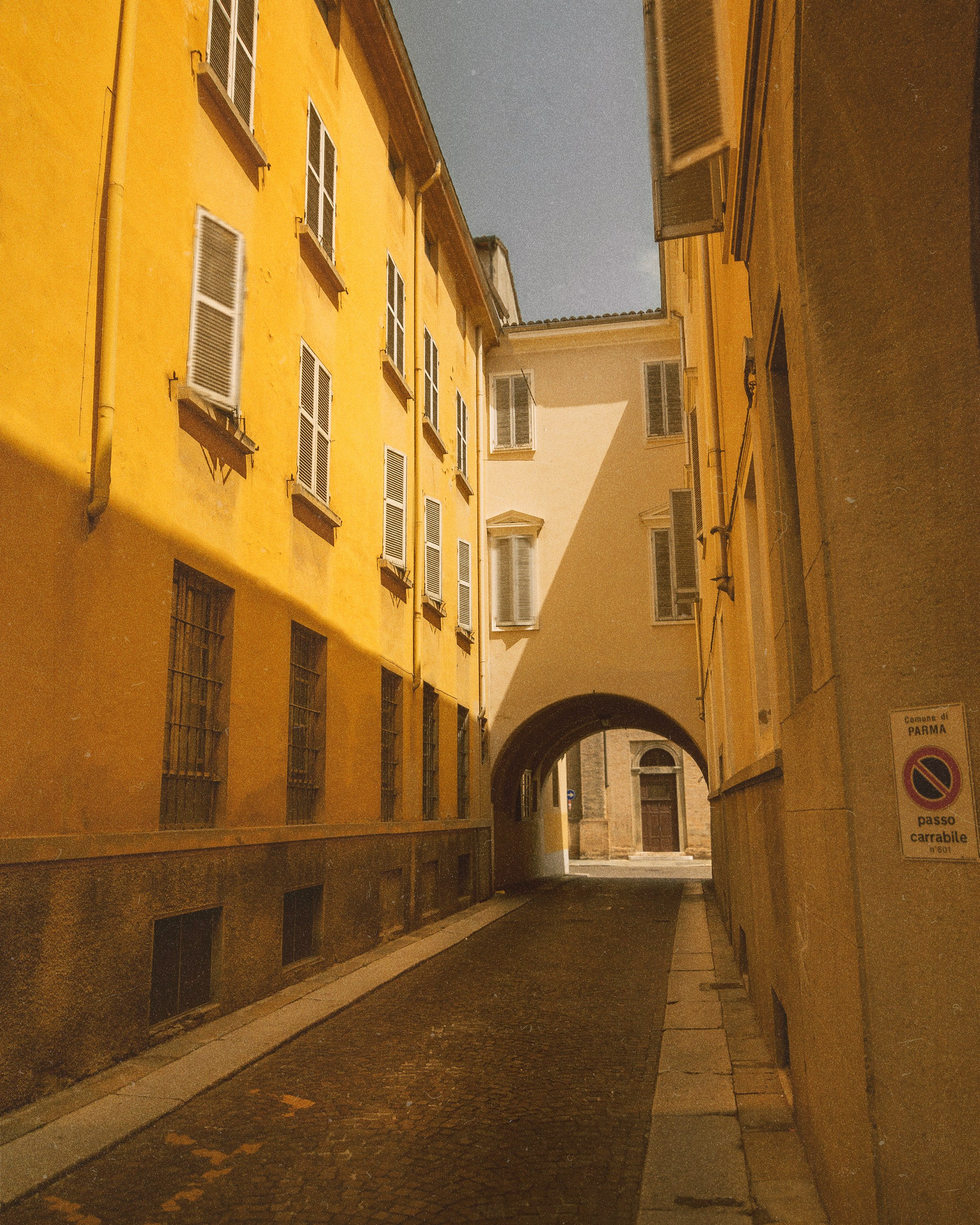 C i t i e s. Your photographer