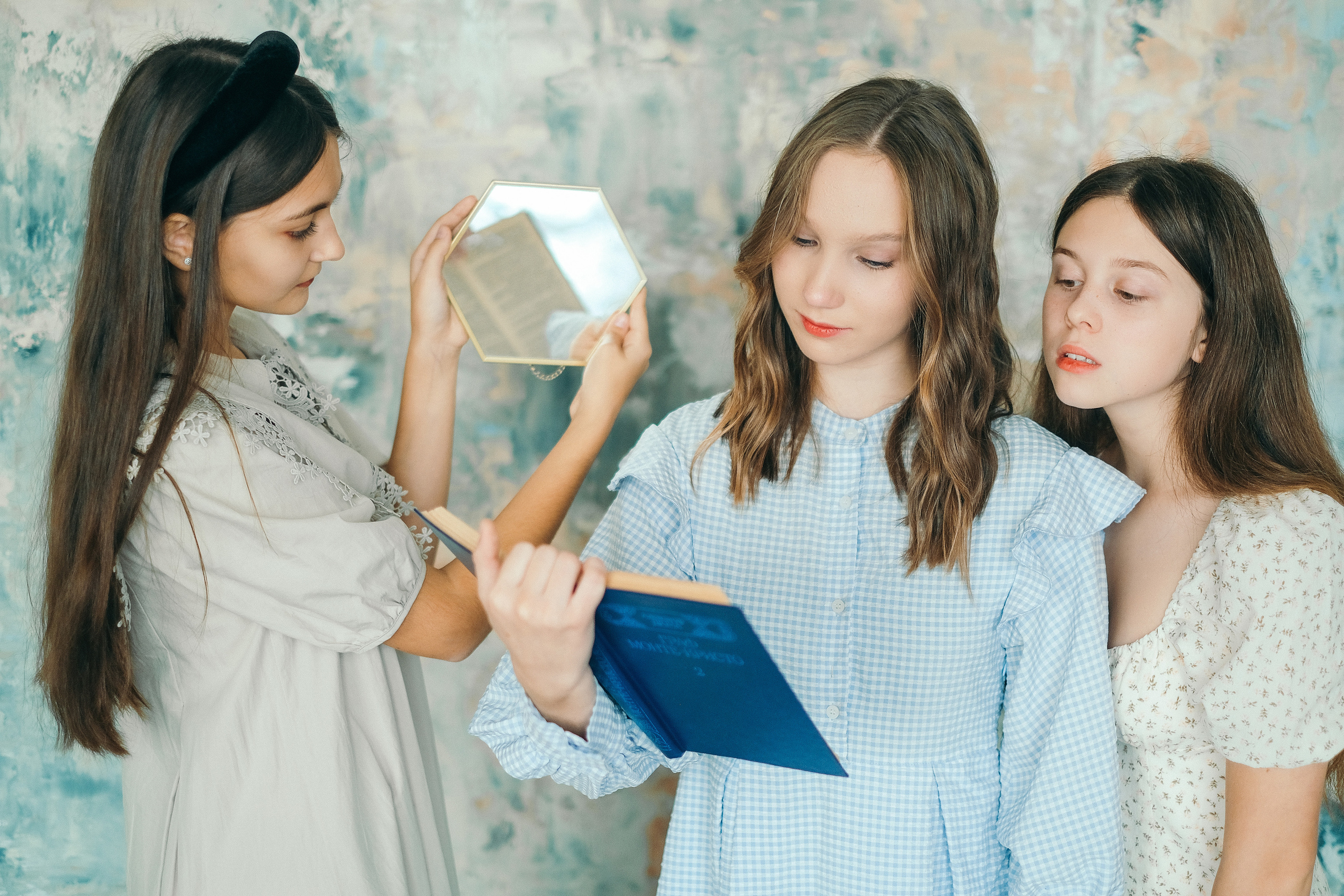Портретная фотография, съемка для выпускных альбомов в Архангельске, Северодвинске, Краснодаре и Краснодарском крае. 