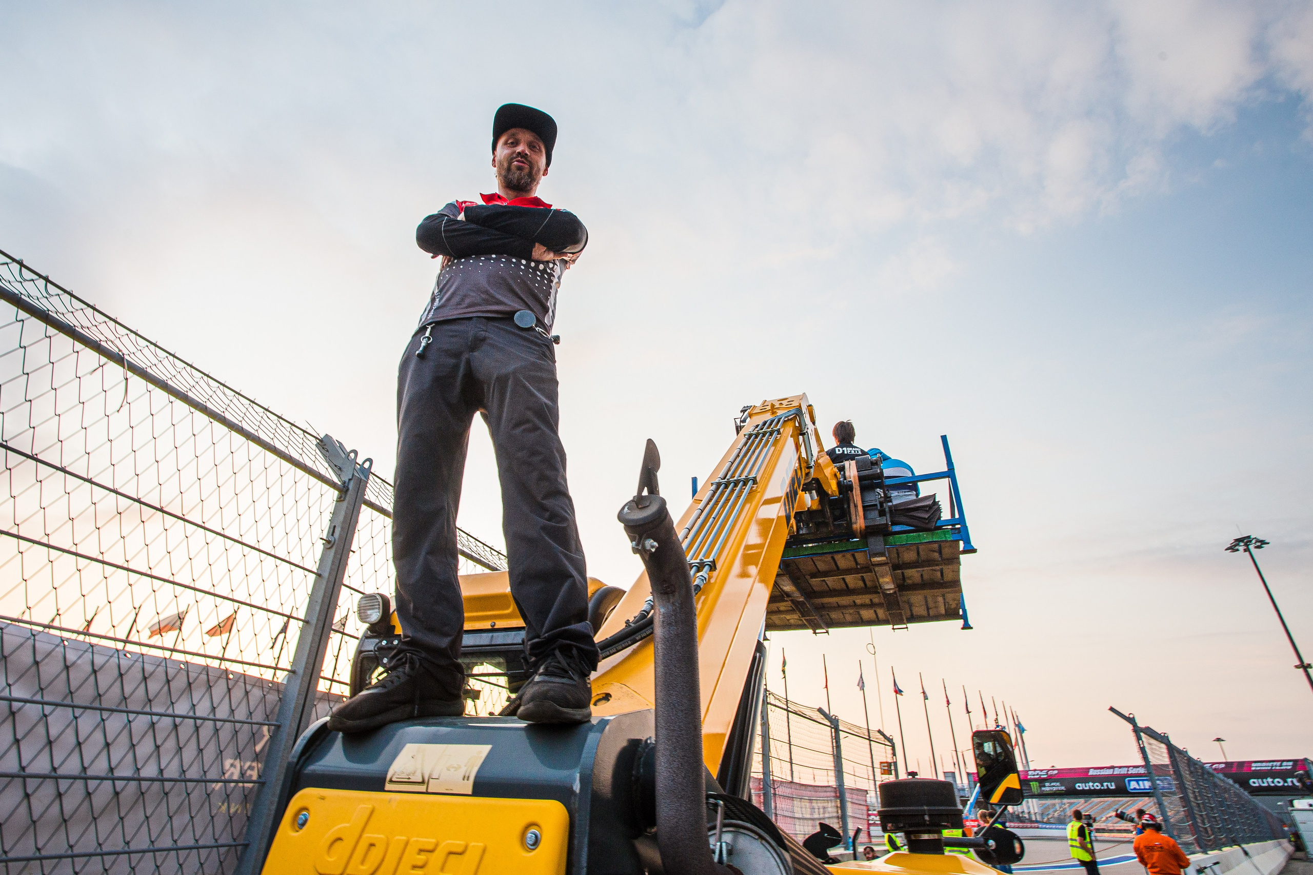 Спорт. Tony Mikhailov