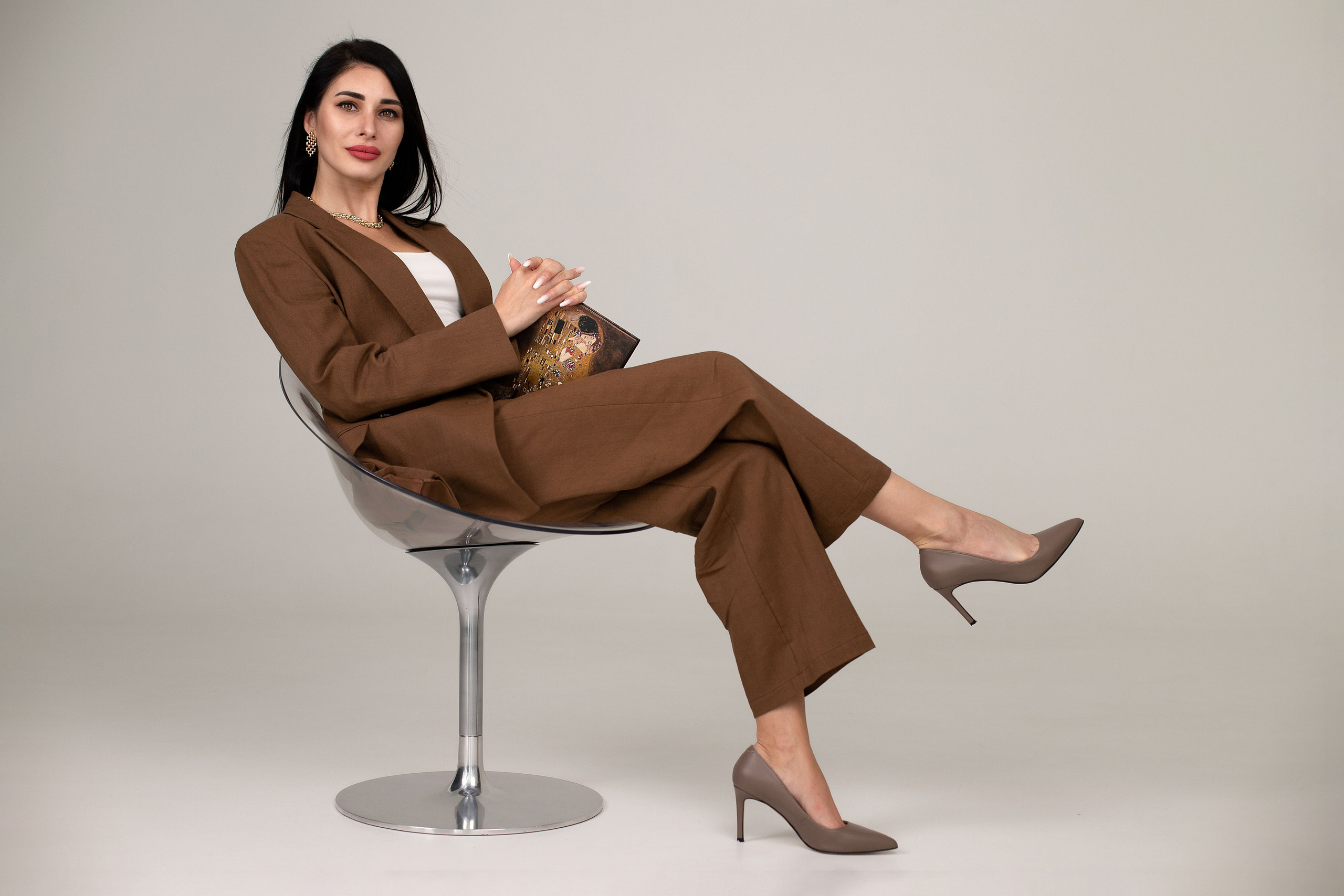 Бизнес контент для продвижения специалистов. Женский и портретный фотограф Мила Прошина. Краснодаар