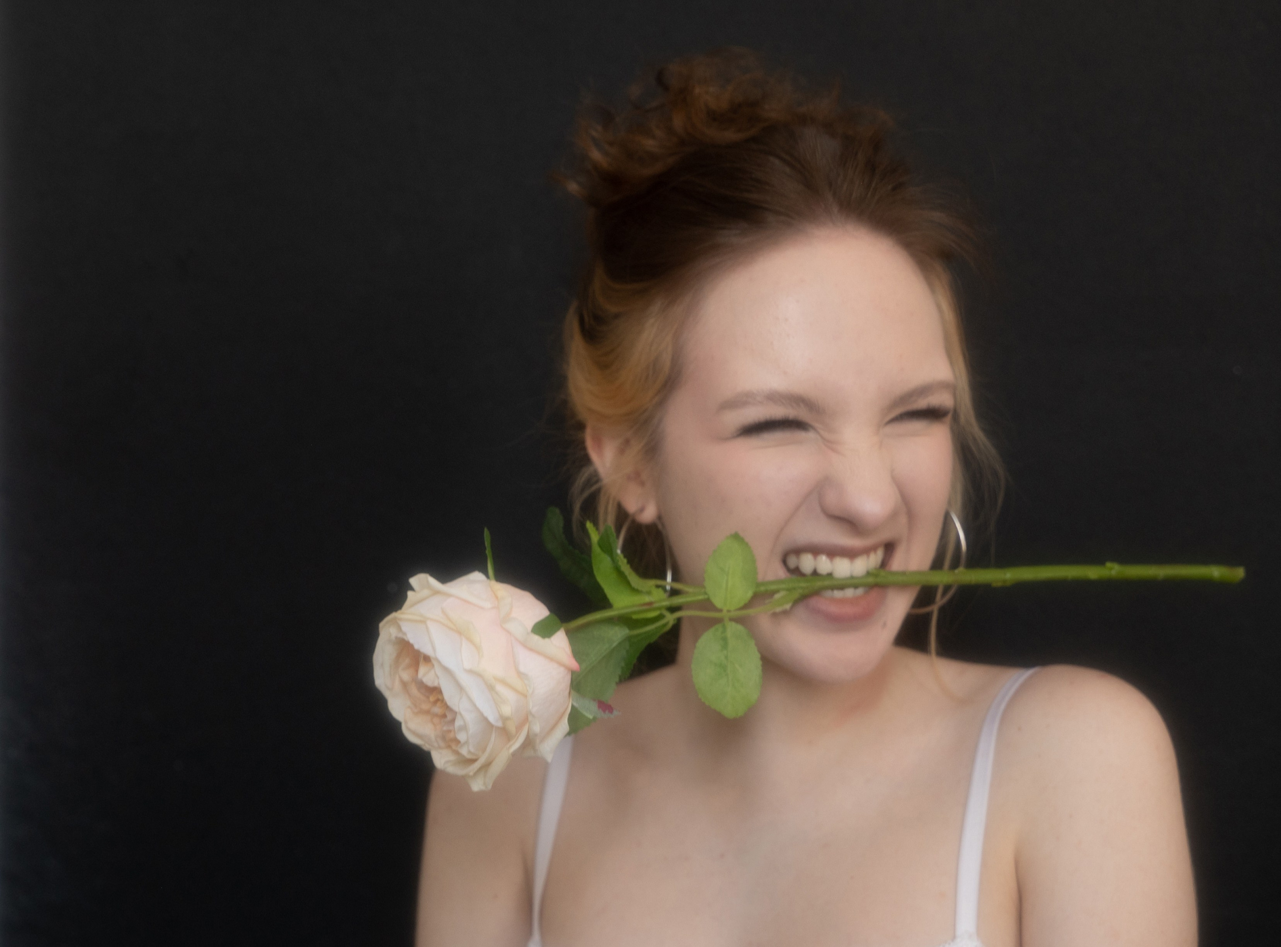 Женская фотосессия в студии в Москве. Портретный фотограф в Москве Казьмина Олеся