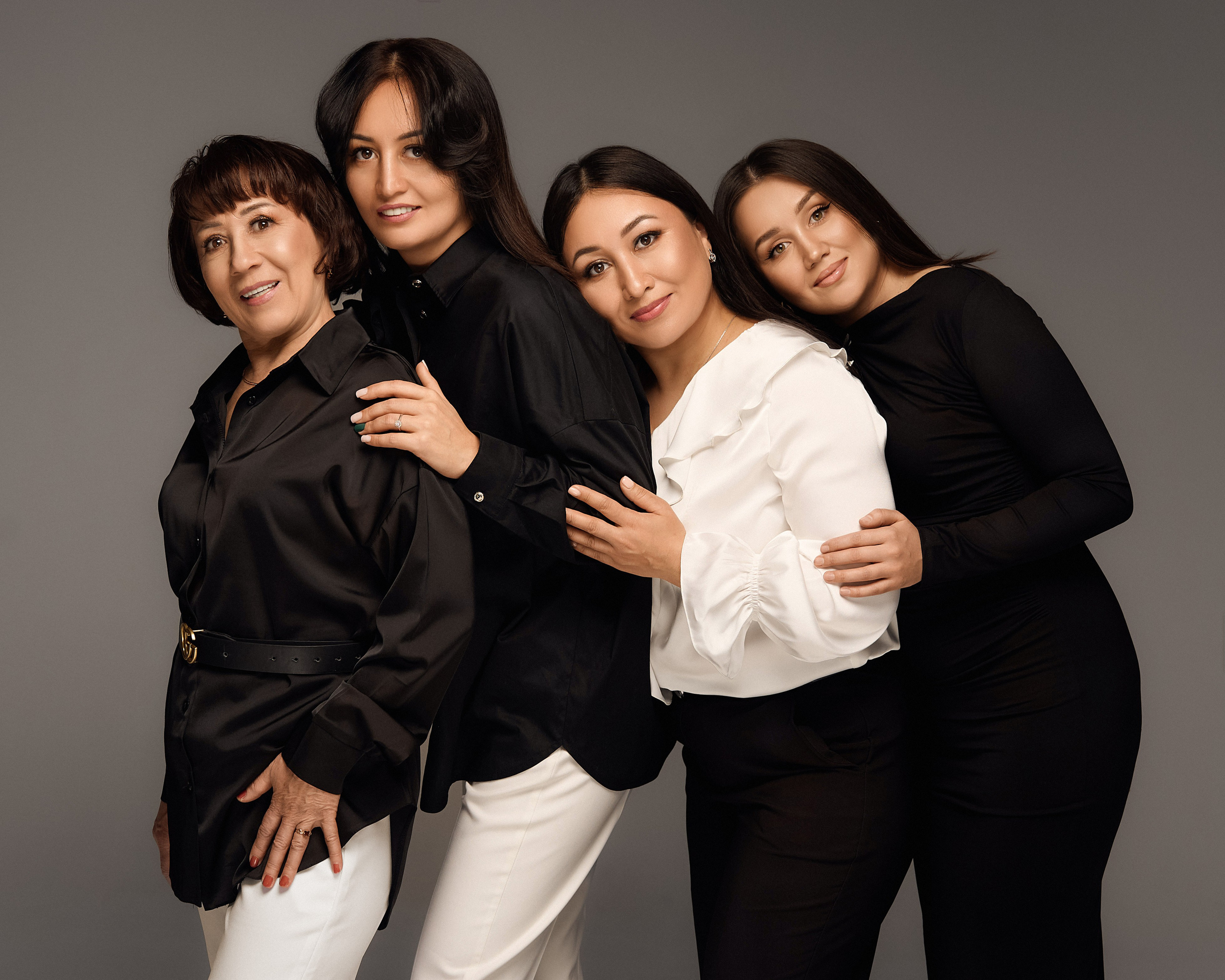 Мама и дочки. Свадебный и семейный фотограф Регина Кагарманова