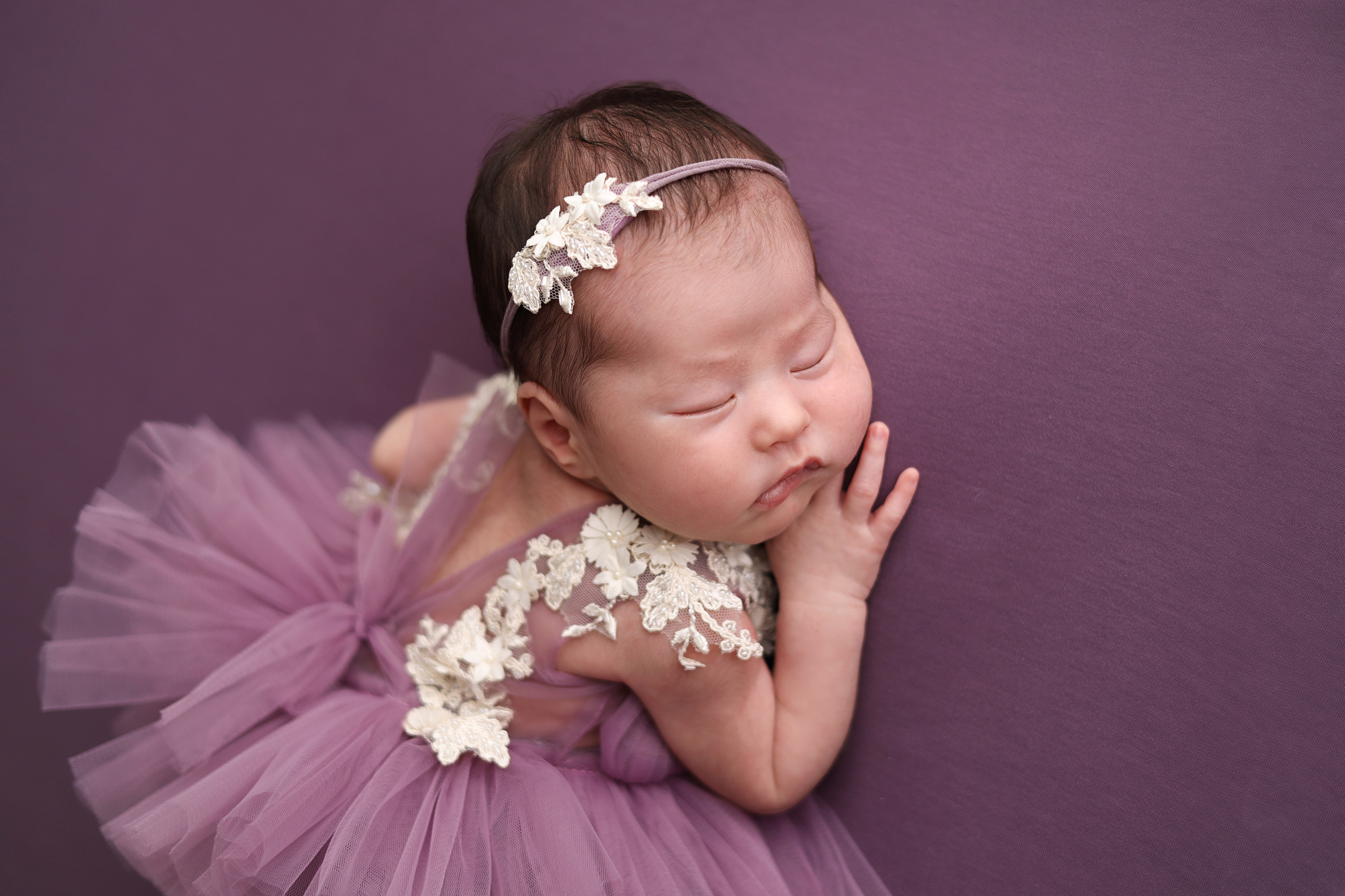 Ньюборн съемка Элины, творческий пакет. Фотограф новорожденных Москва. Ньюборн фотограф Москва