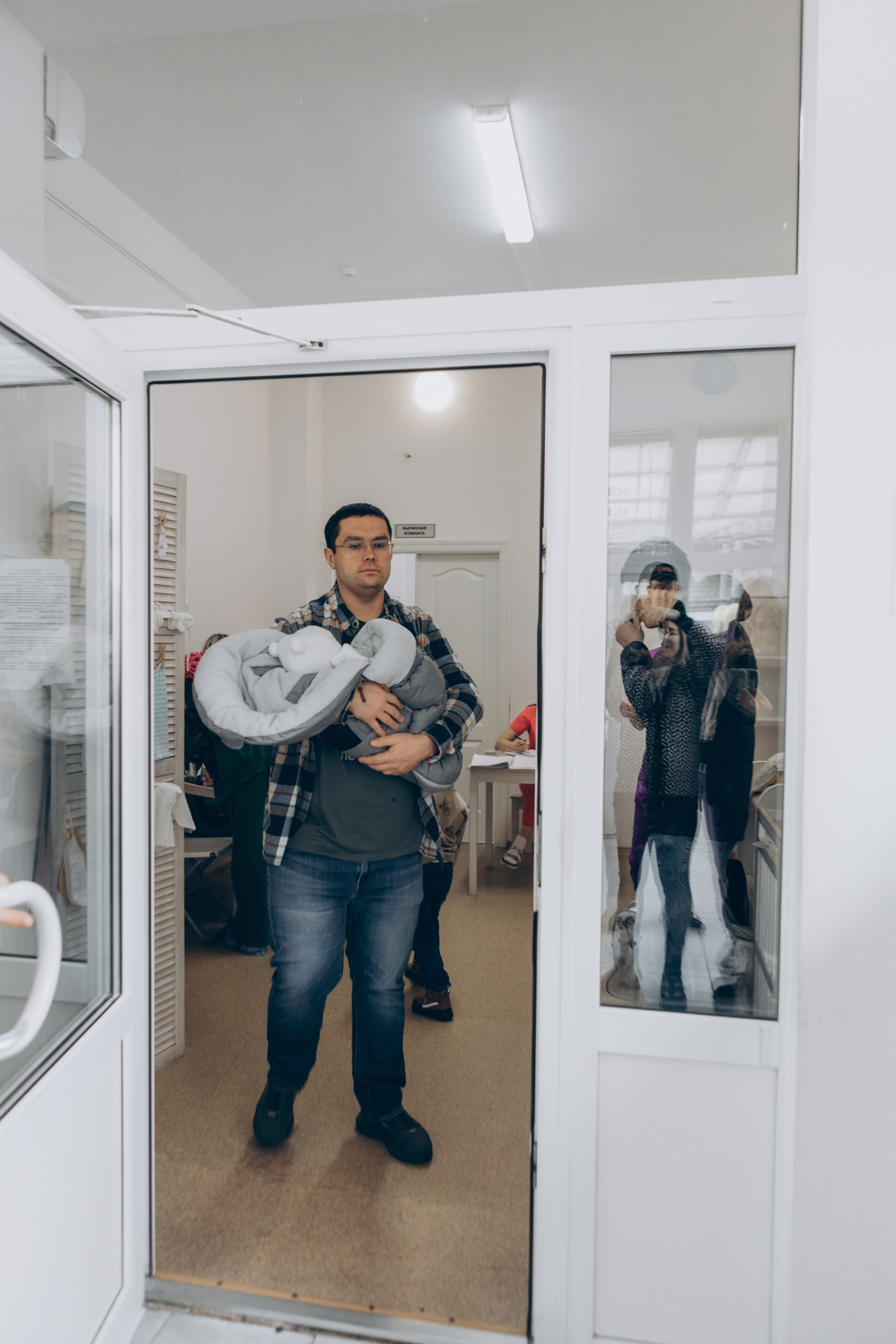 Выписка Миши. Семейный фотограф и фотограф на роды в Ростове-на-Дону Мухина Виктория