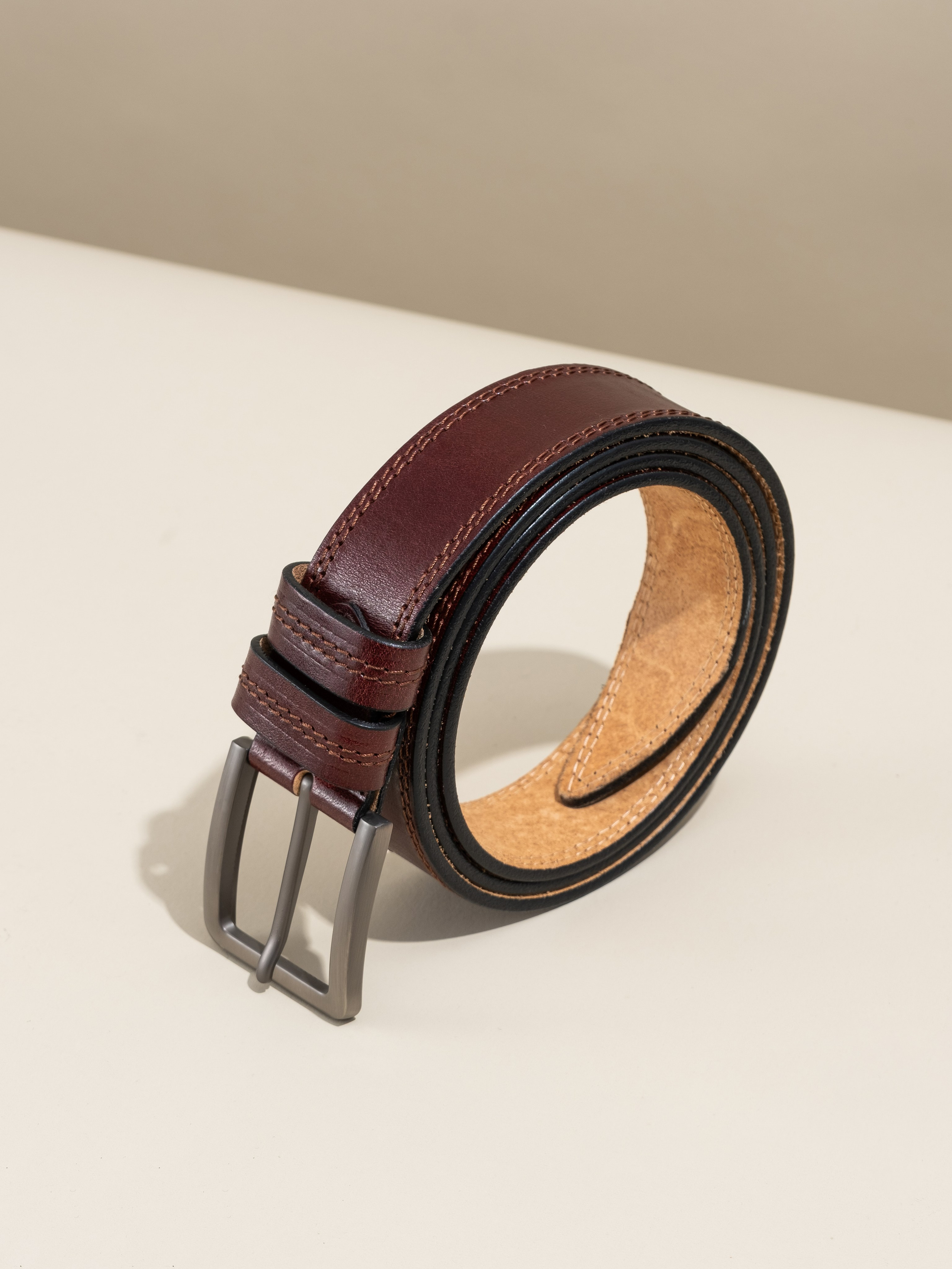 Кожгалантерея. Food и предметный фотограф Никита Алексеев