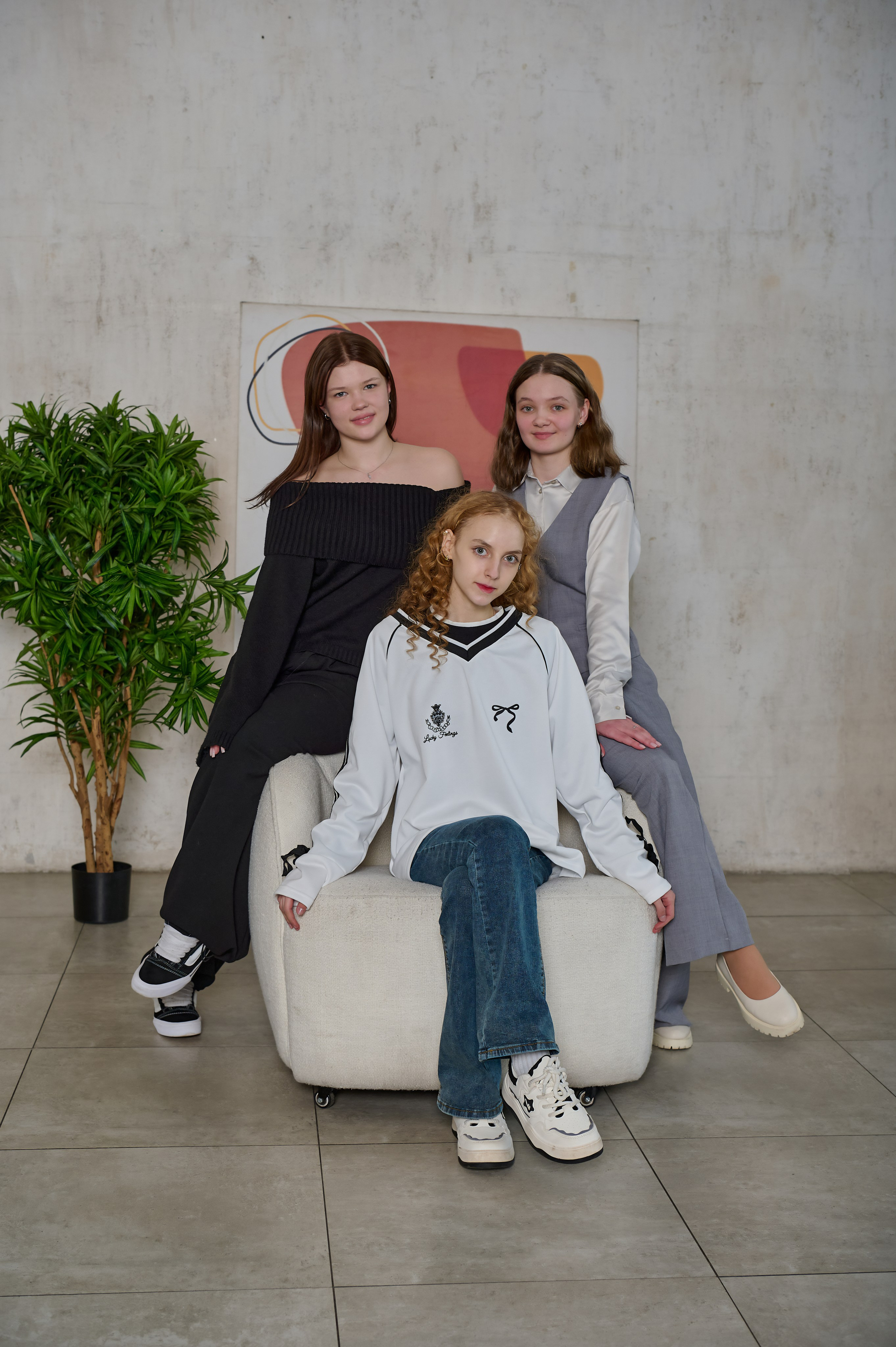 Пример фото выпускников в студии. Детский и семейный фотограф г. Москва Оксана Катаджи