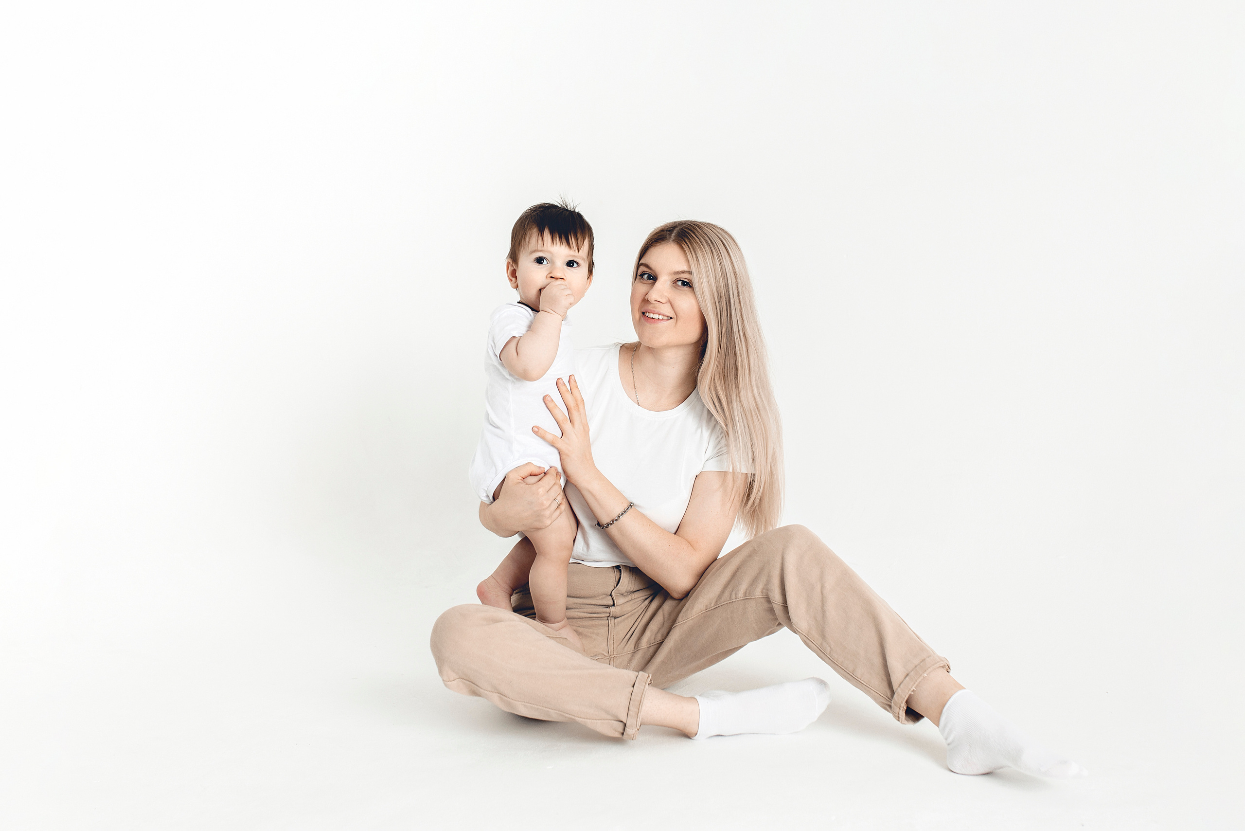 Семейная фотосессия с годовалым малышом. Фотограф новорожденных в городе Ульяновске Павленкова Лилия