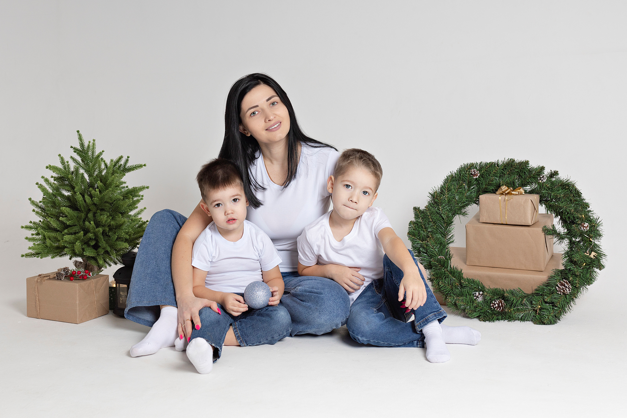 Новогодняя серия мамы с сыночками🎄🎄🎄. Фотограф новорожденных в городе Ульяновске Павленкова Лилия