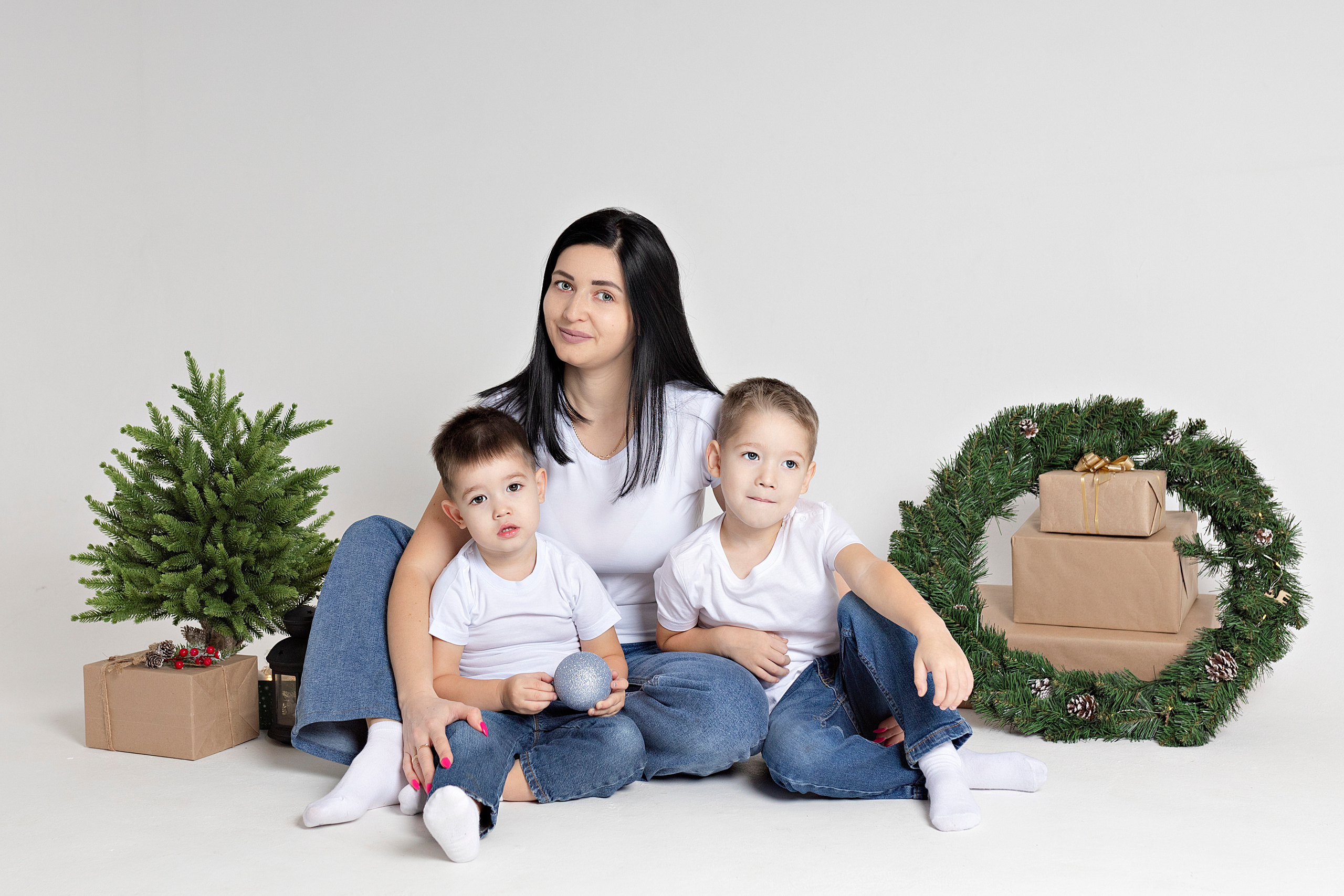 Новогодняя серия мамы с сыночками🎄🎄🎄. Фотограф новорожденных в городе Ульяновске Павленкова Лилия
