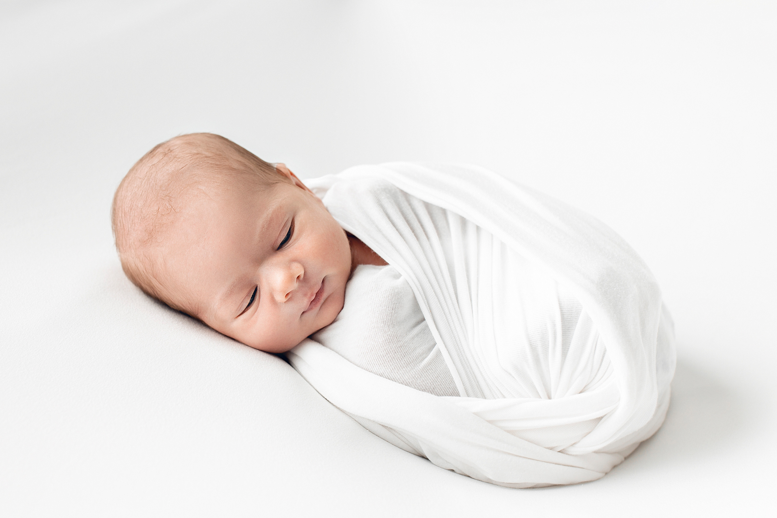 Первая фотосессия малышки с прекрасным именем Мирослава. Фотограф новорожденных в городе Ульяновске Павленкова Лилия