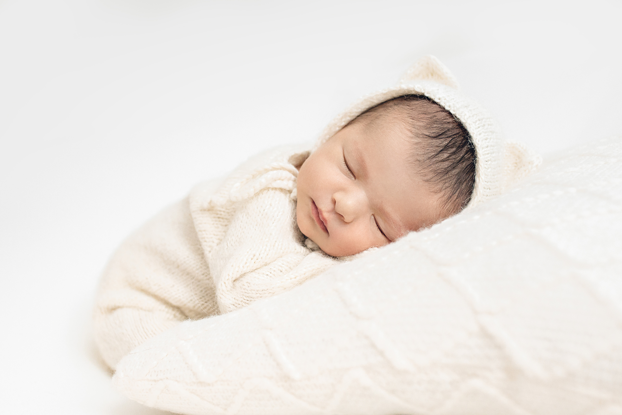 Первая фотосессия Анны 8 days. Фотограф новорожденных в городе Ульяновске Павленкова Лилия