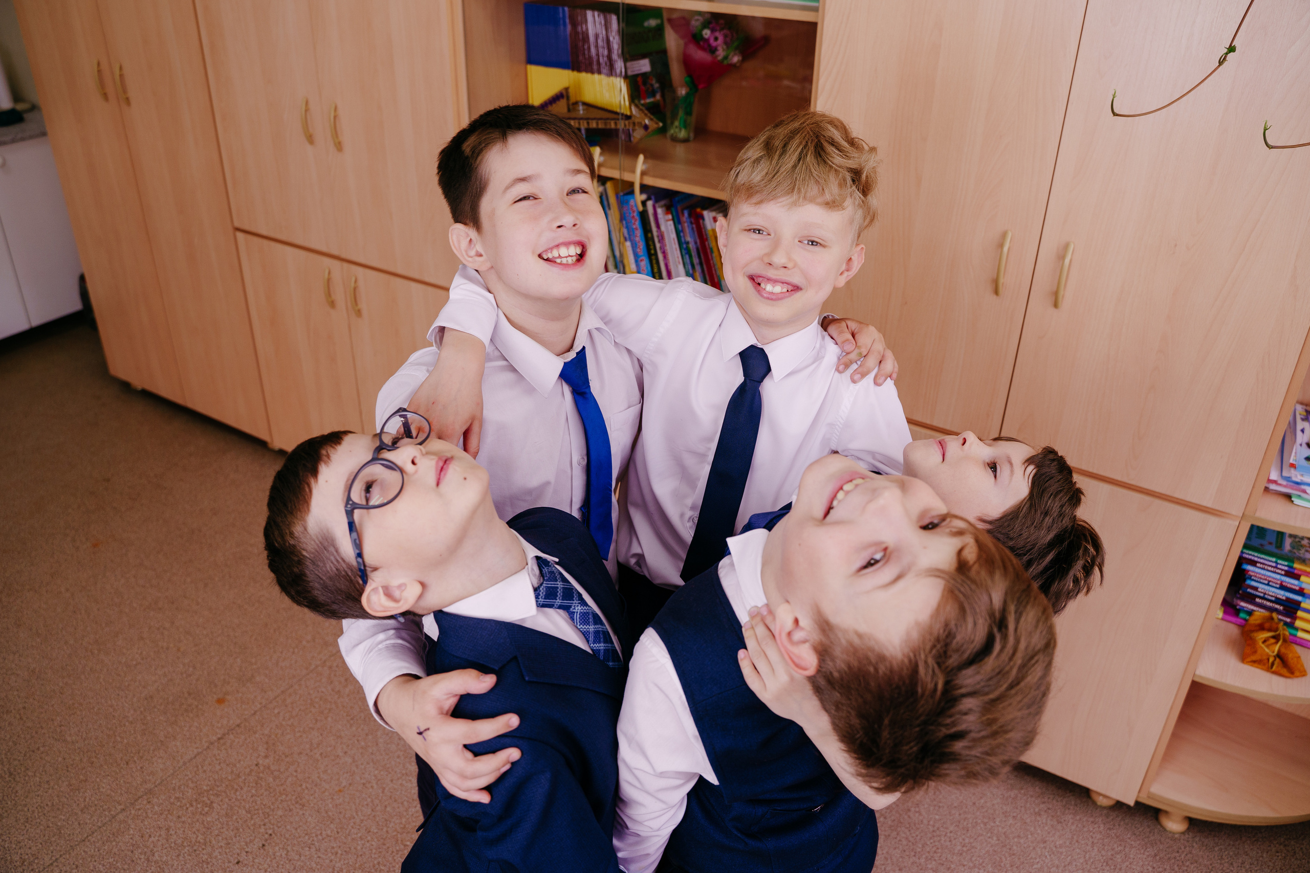 Школьная жизнь. Школьная фотография и выпускные фотоальбомы Иркутск