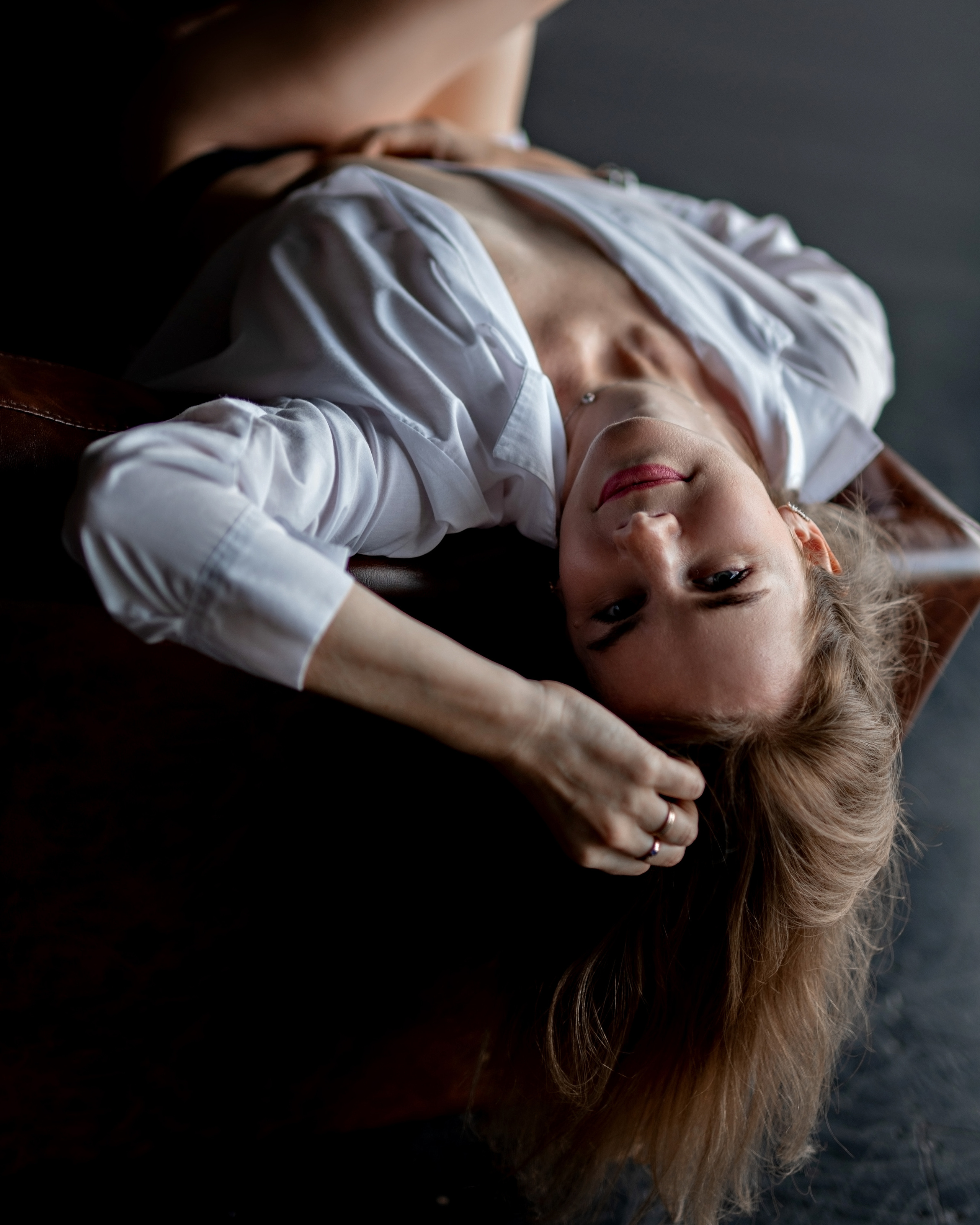 ММ, темная студия. Агентство личного бренда «Брендовски»