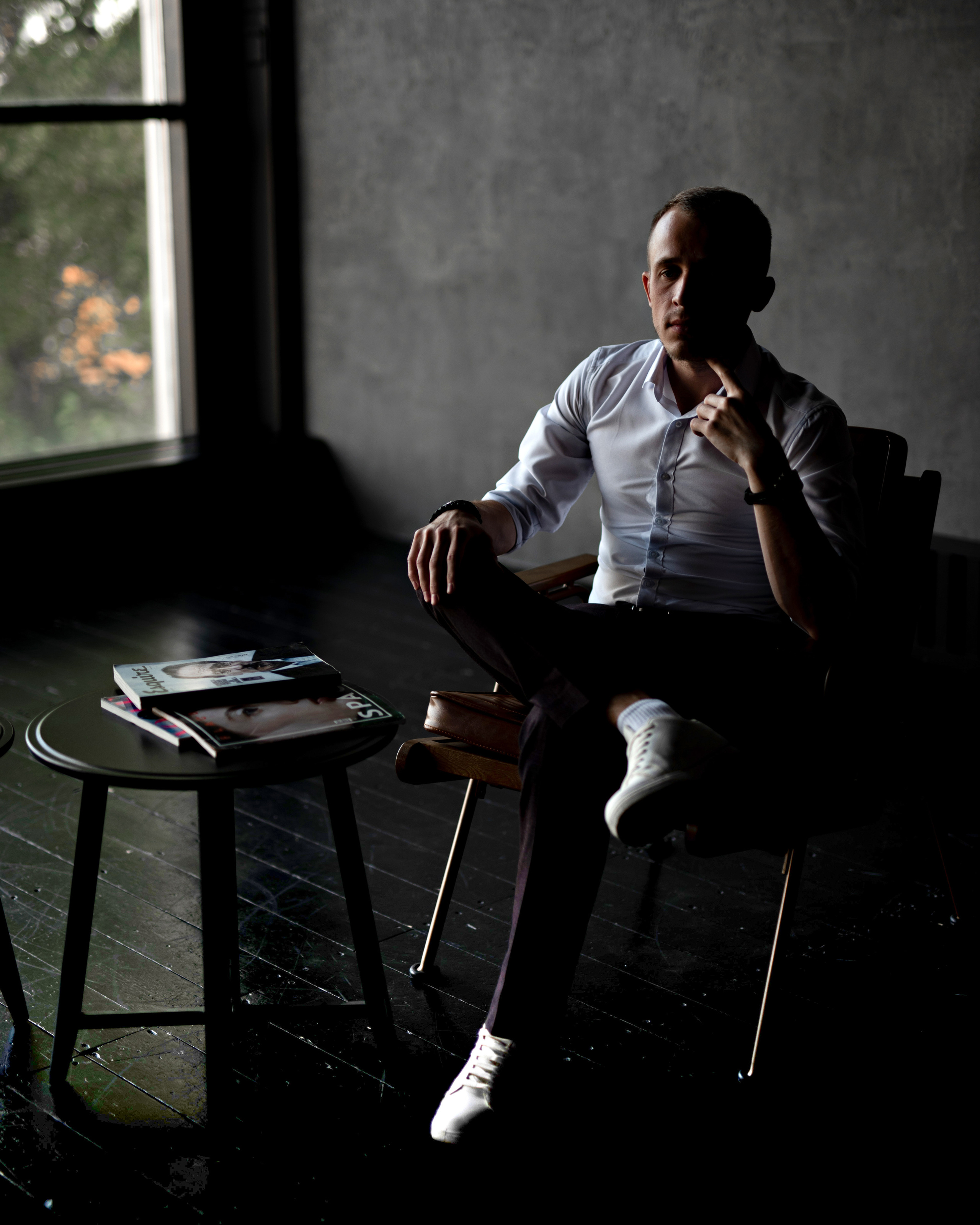 ММ, темная студия. Агентство личного бренда «Брендовски»