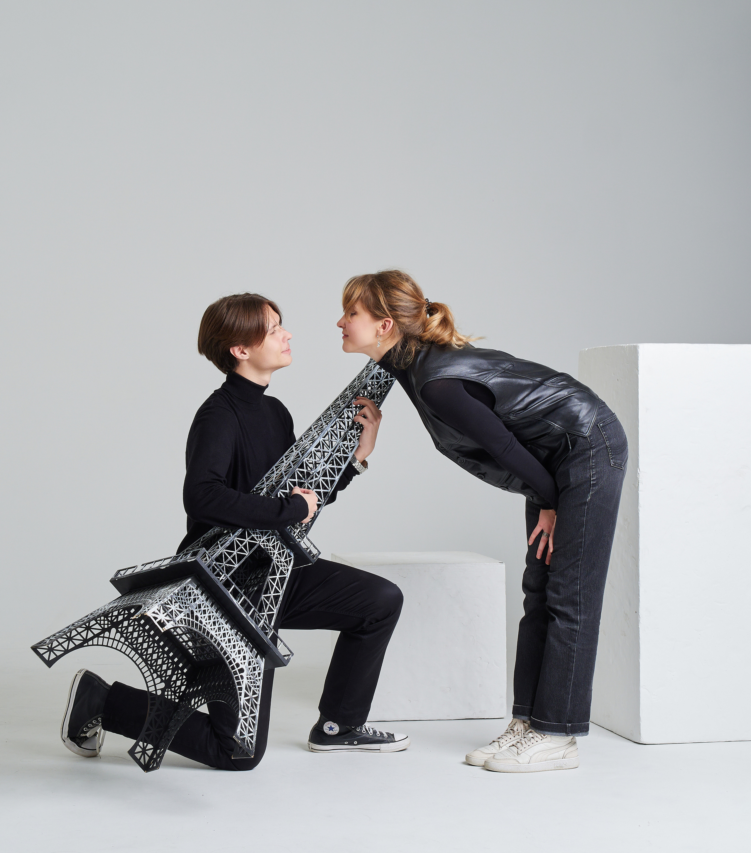 Выпускные альбомы. Студийный, семейный, свадебный, фэшн и ню фотограф в Астрахани, производство выпускных альбомов. Руслан Кондрашин